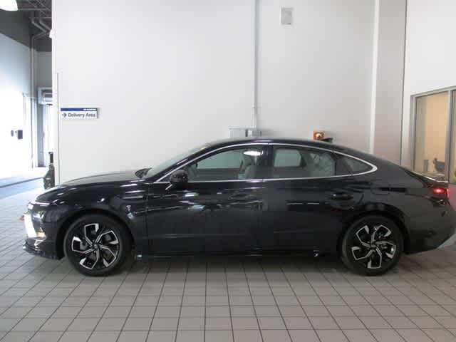 used 2024 Hyundai Sonata car, priced at $28,097