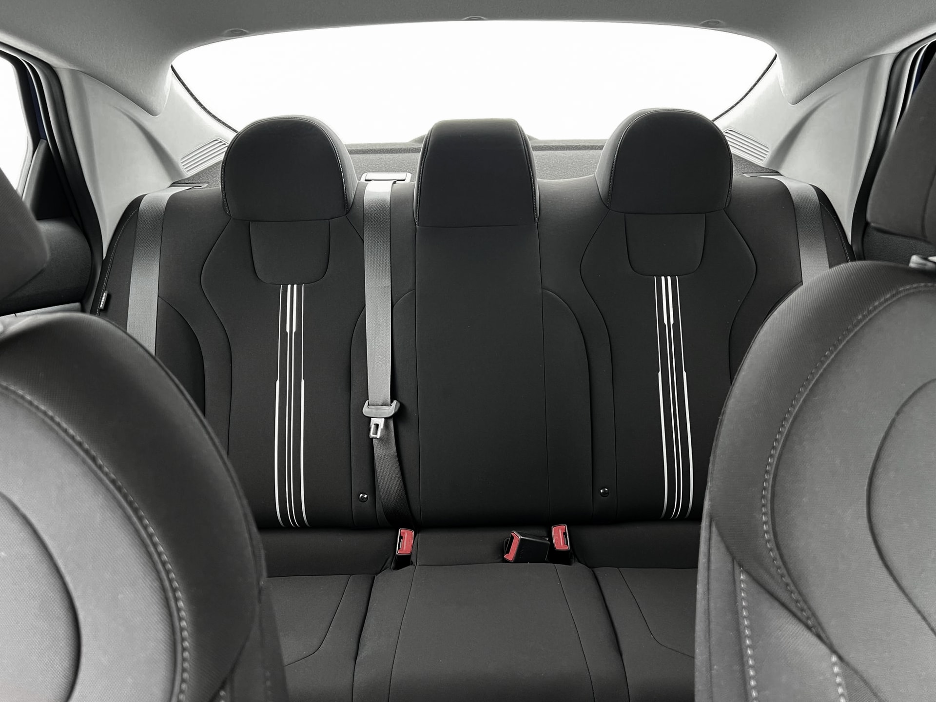 new 2025 Hyundai Elantra Hybrid car, priced at $24,835