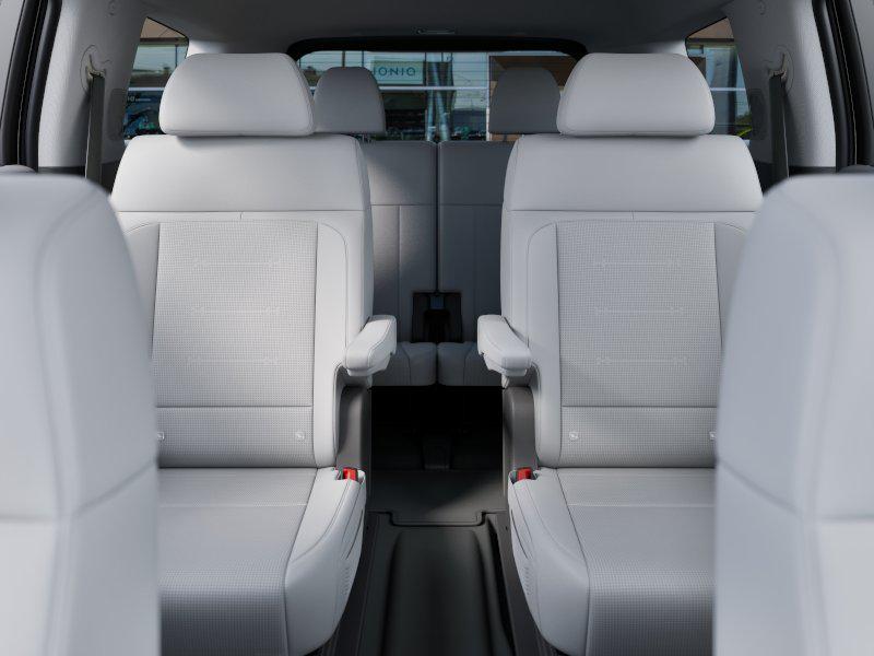 new 2026 Hyundai Santa Fe HEV car, priced at $50,205