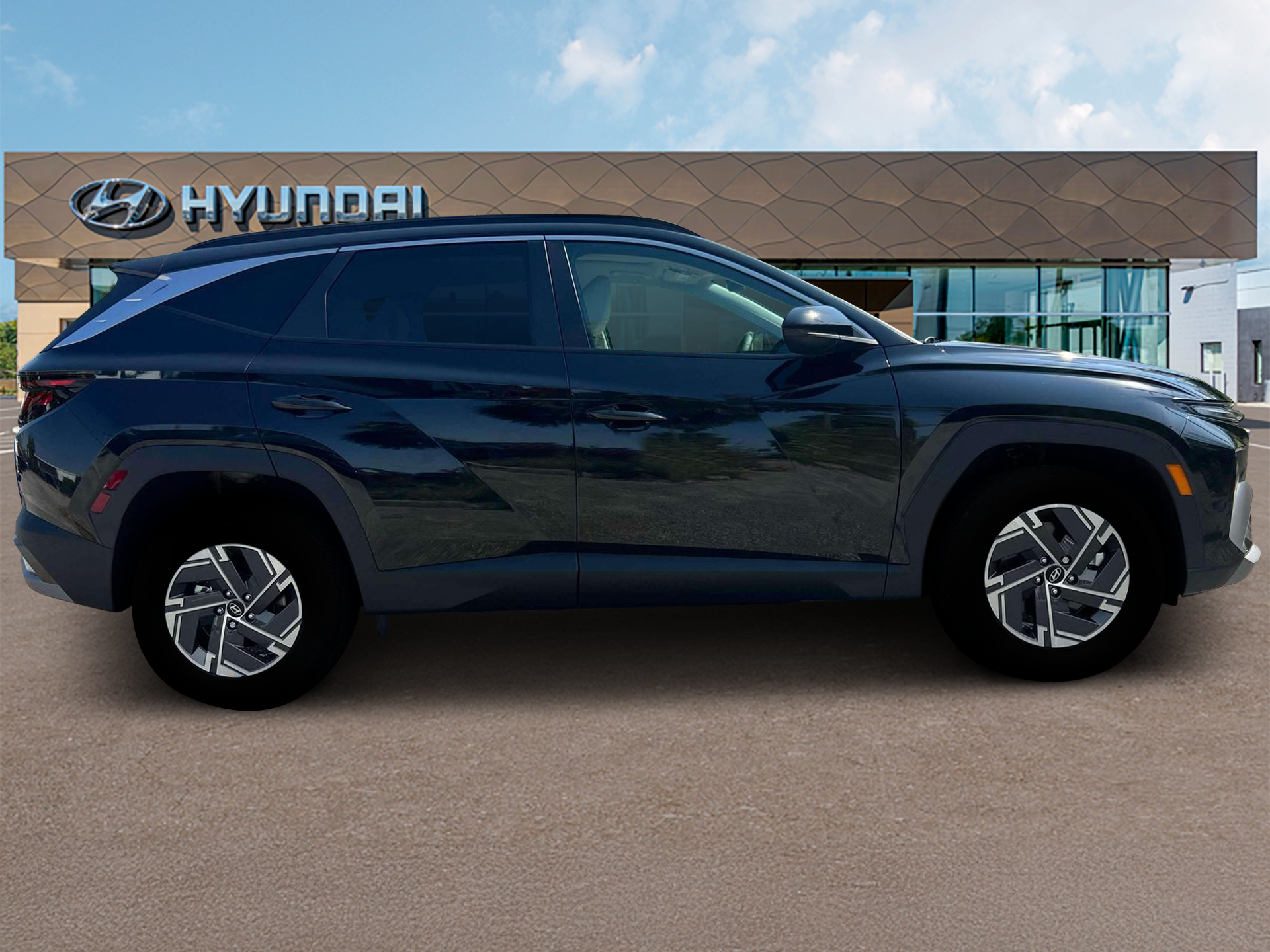 new 2025 Hyundai Tucson Hybrid car, priced at $33,708