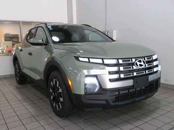 new 2025 Hyundai Santa Cruz car, priced at $32,708