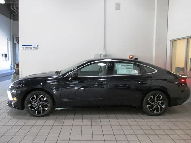 used 2024 Hyundai Sonata car, priced at $28,097