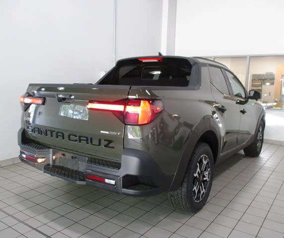 new 2025 Hyundai Santa Cruz car, priced at $39,980