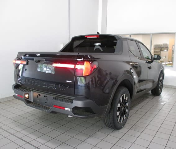 new 2025 Hyundai Santa Cruz car, priced at $30,453