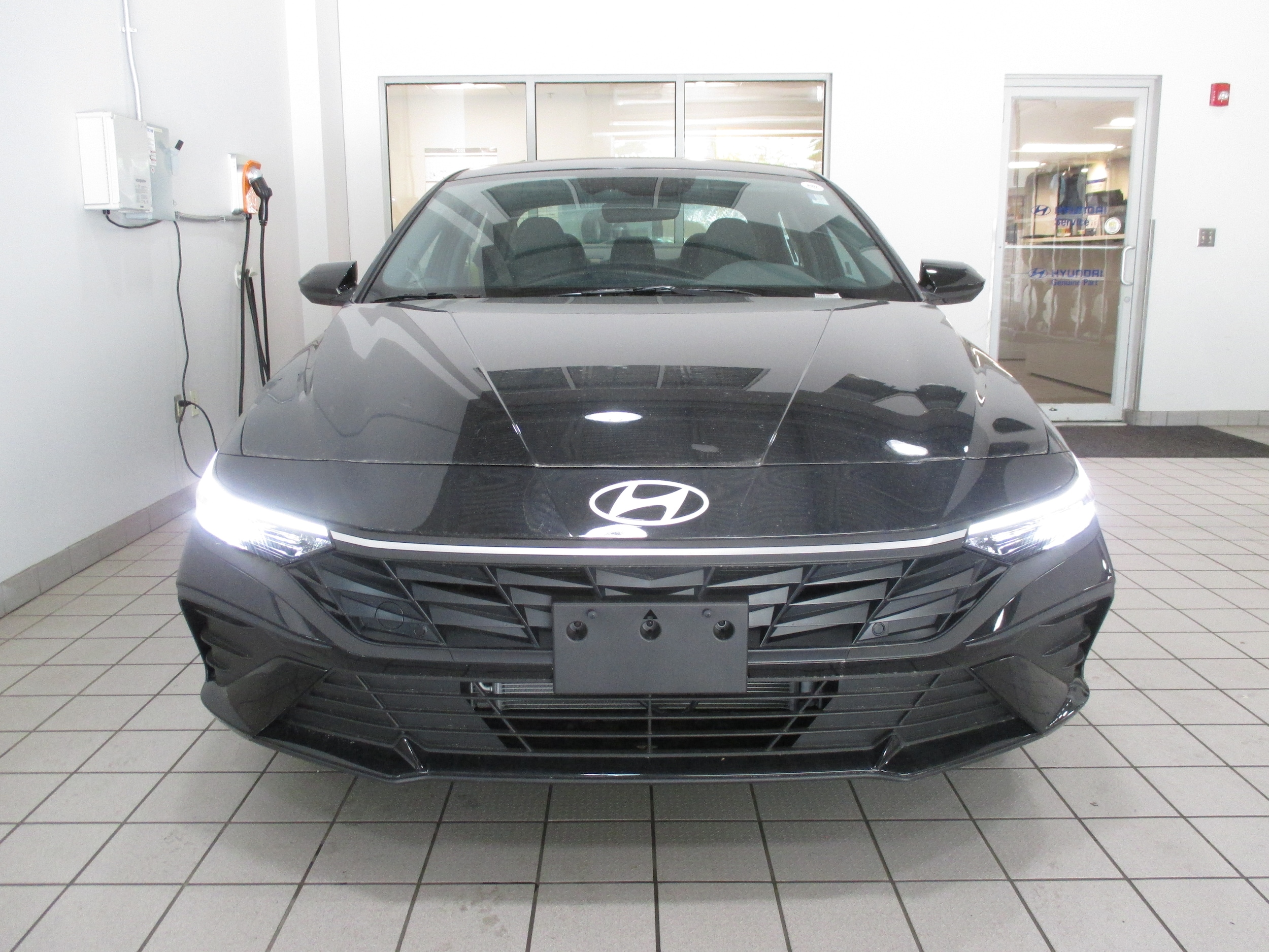 new 2025 Hyundai Elantra Hybrid car, priced at $24,960