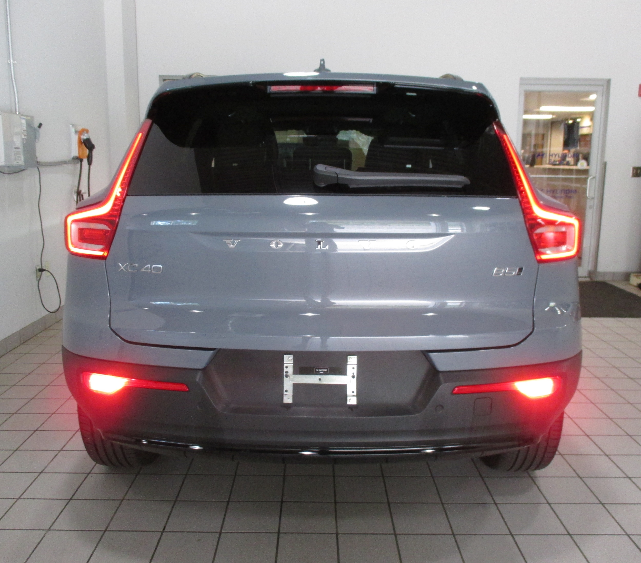 used 2023 Volvo XC40 car, priced at $34,298