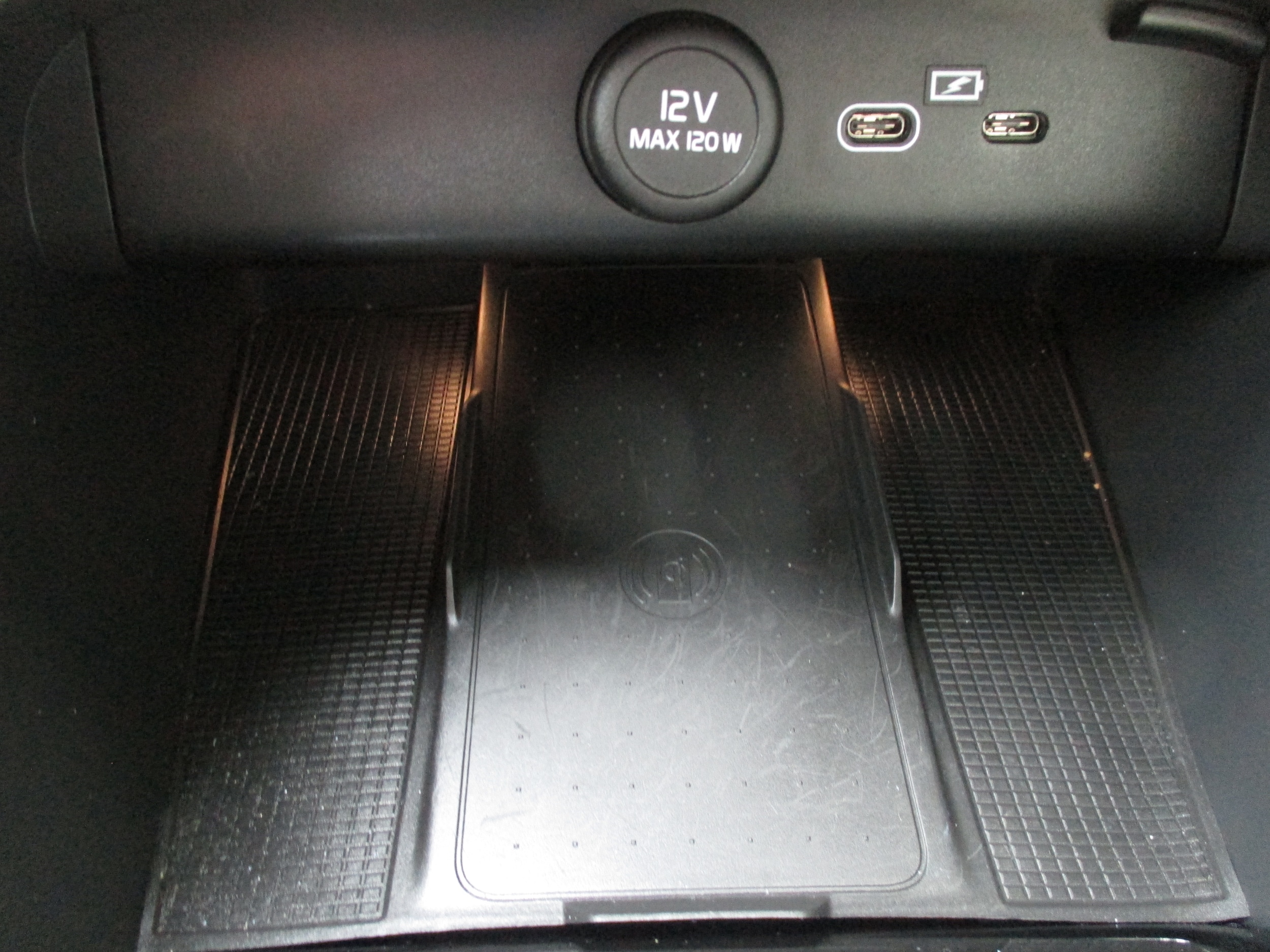 used 2023 Volvo XC40 car, priced at $34,298