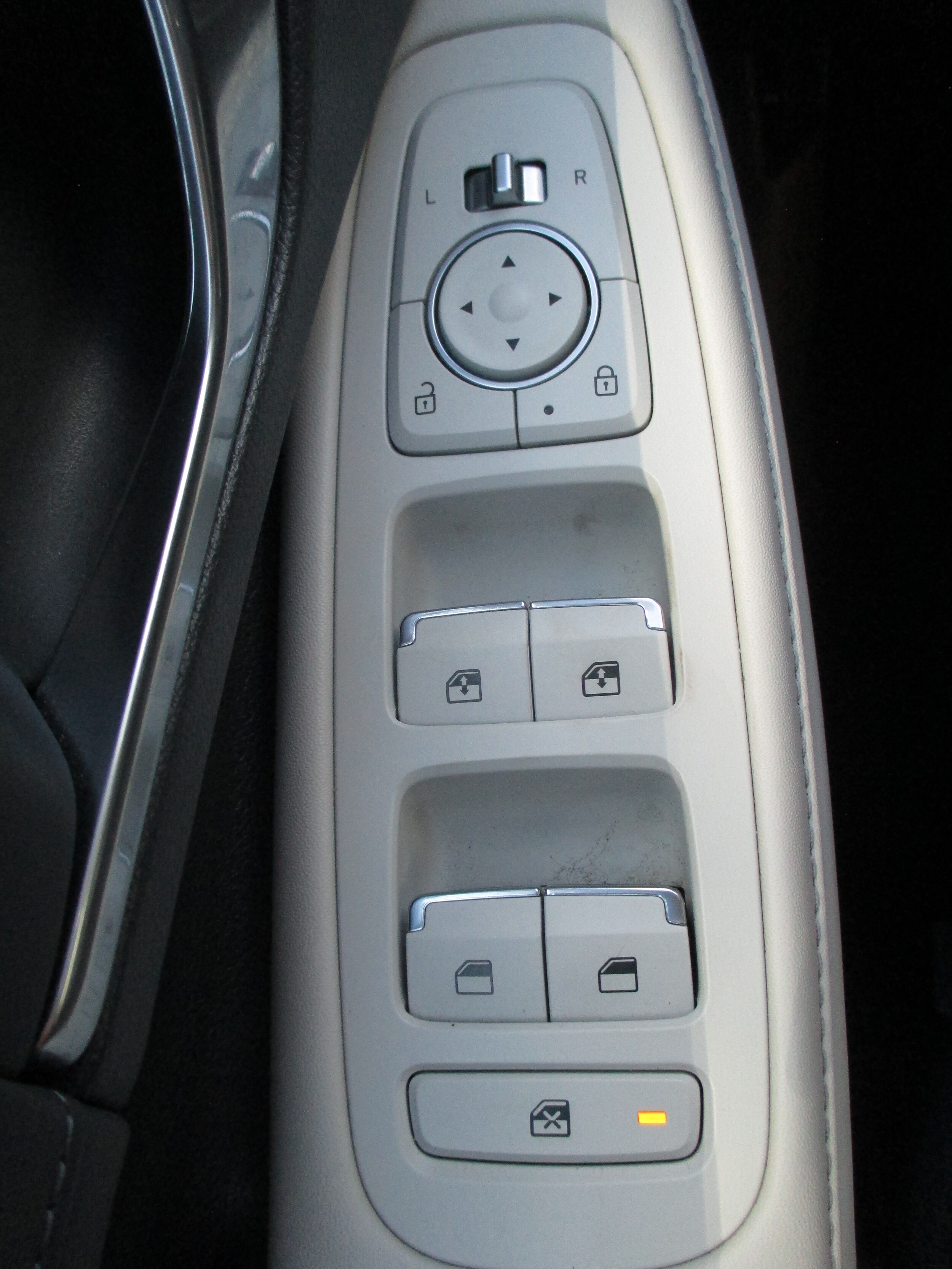 used 2022 Hyundai Sonata car, priced at $23,197