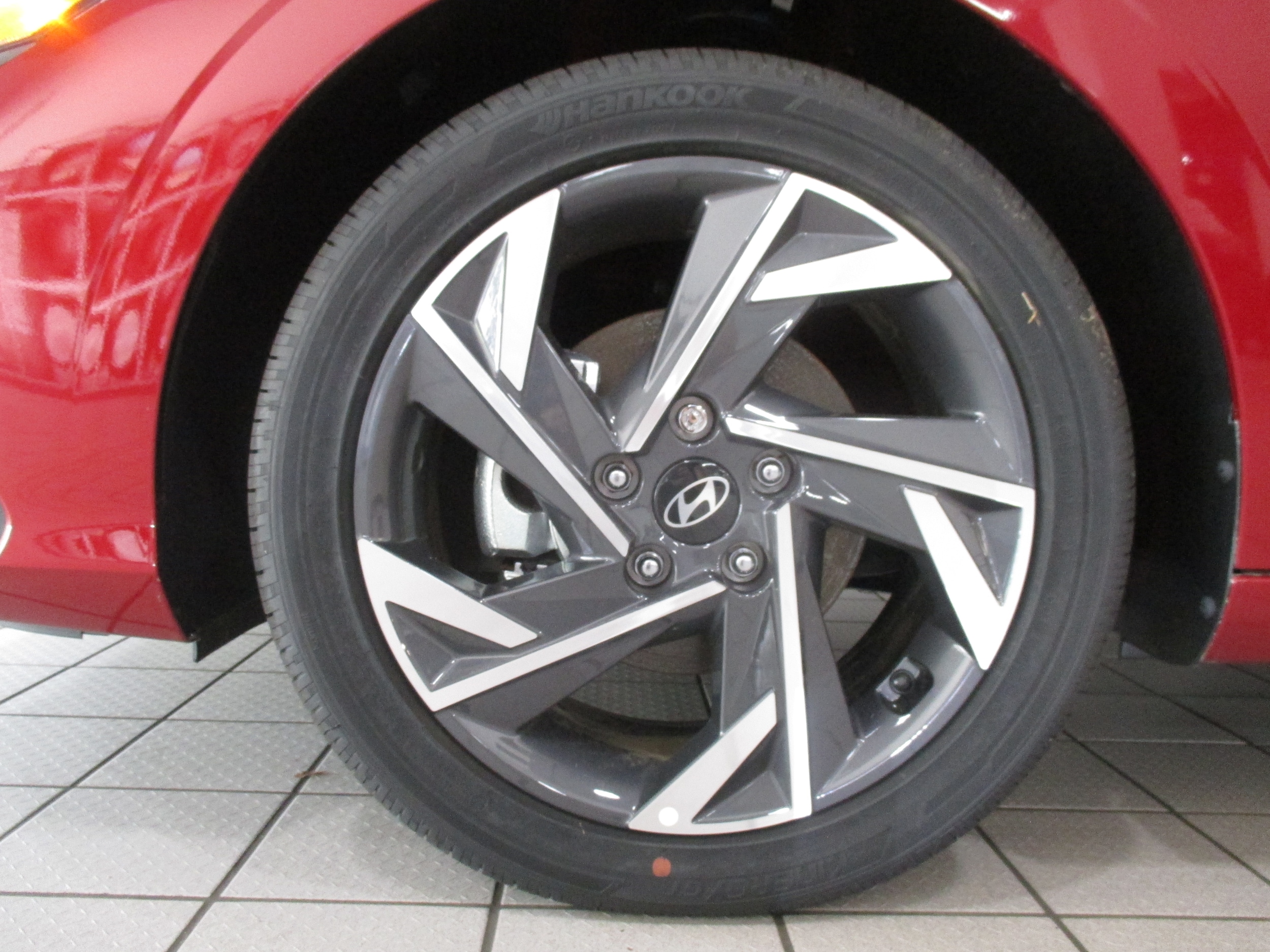 new 2025 Hyundai Elantra Hybrid car, priced at $27,490