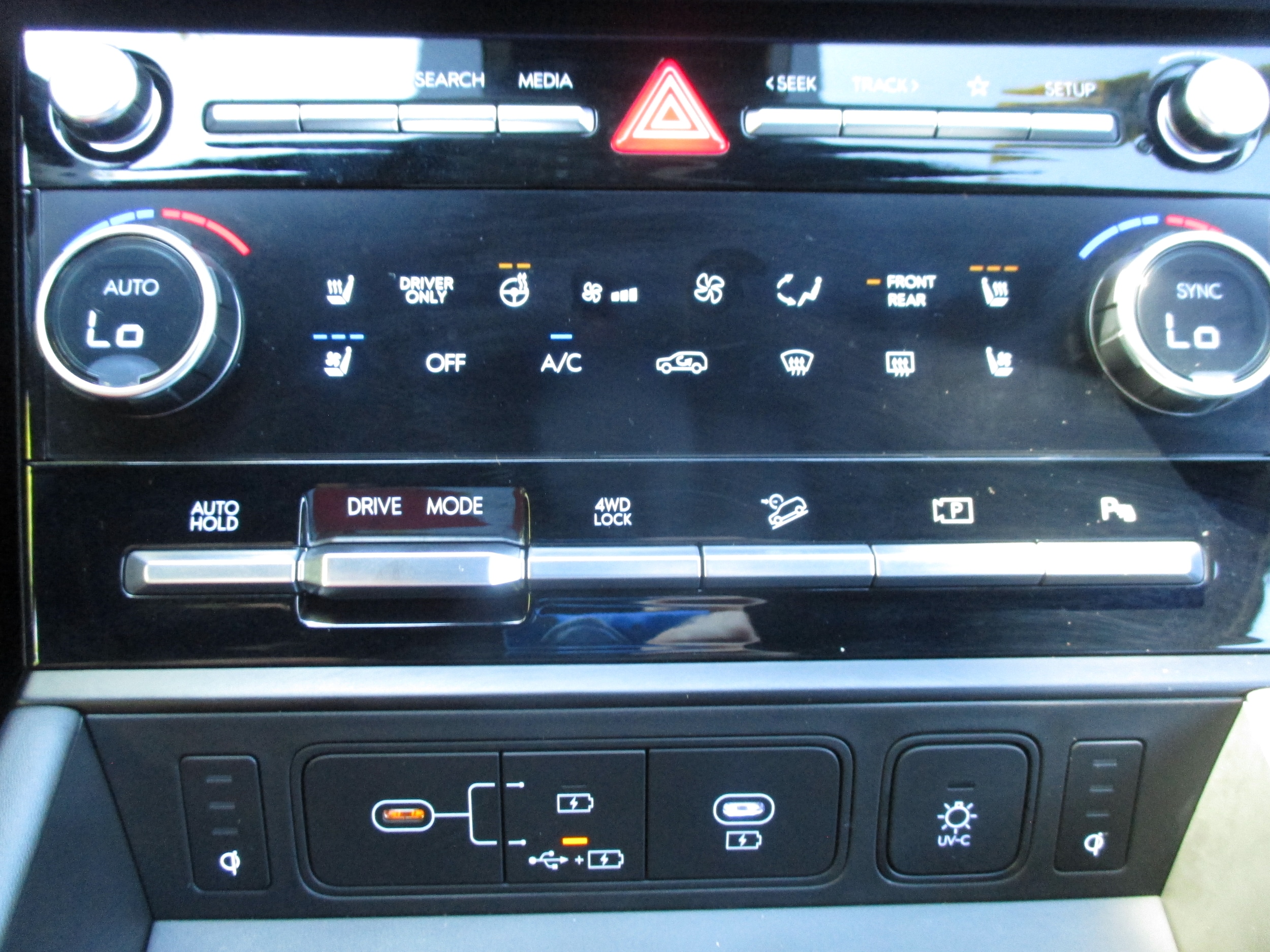 new 2025 Hyundai Santa Fe Hybrid car, priced at $50,504