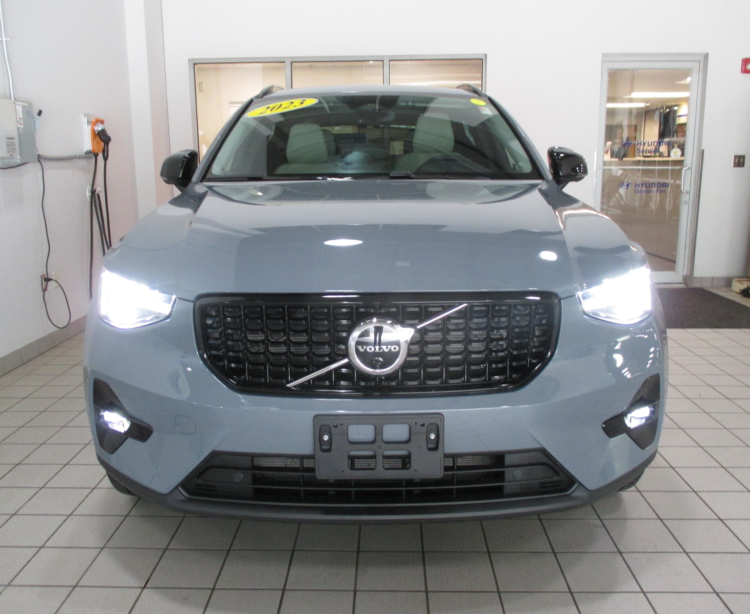 used 2023 Volvo XC40 car, priced at $34,298