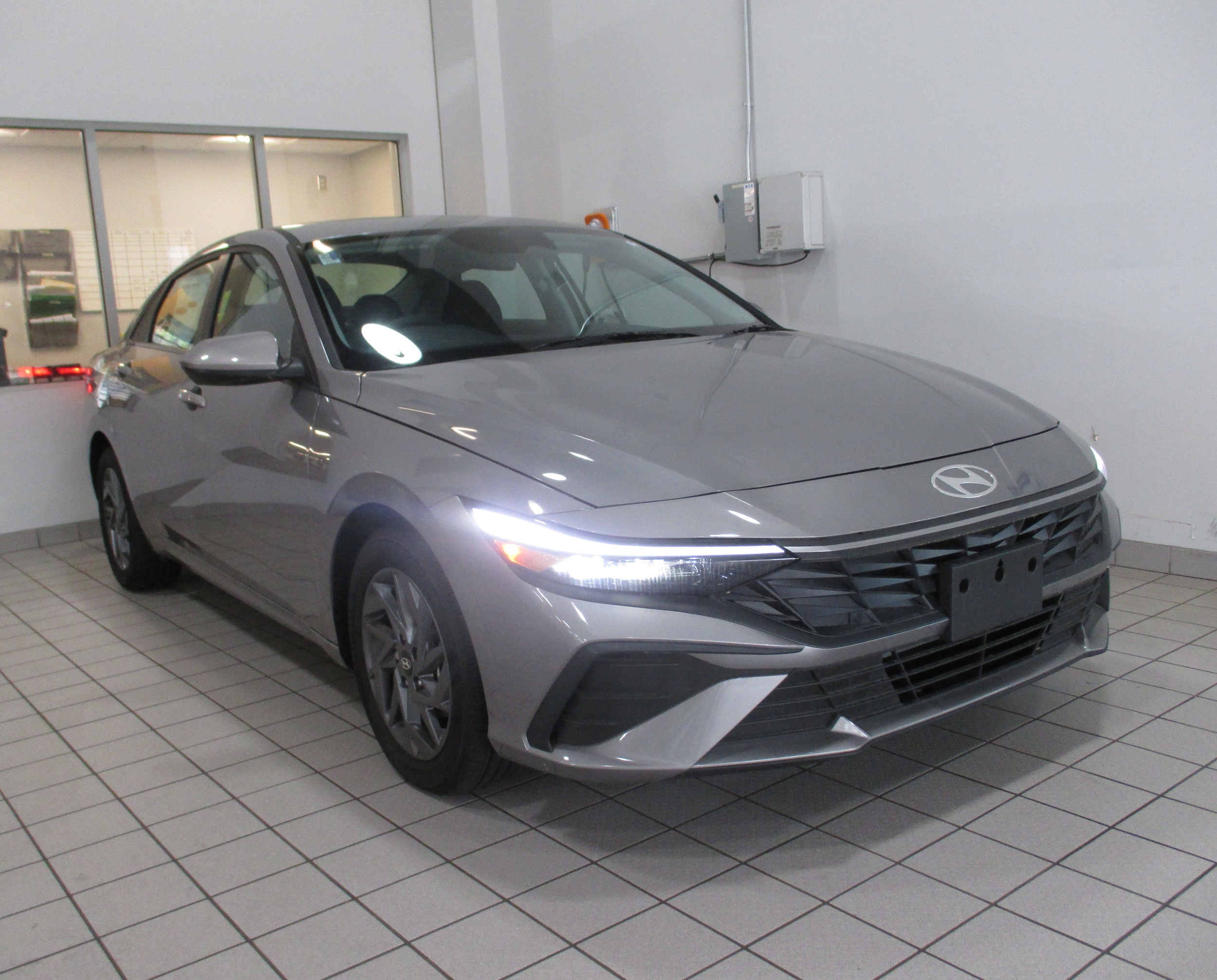 new 2024 Hyundai Elantra car, priced at $21,785