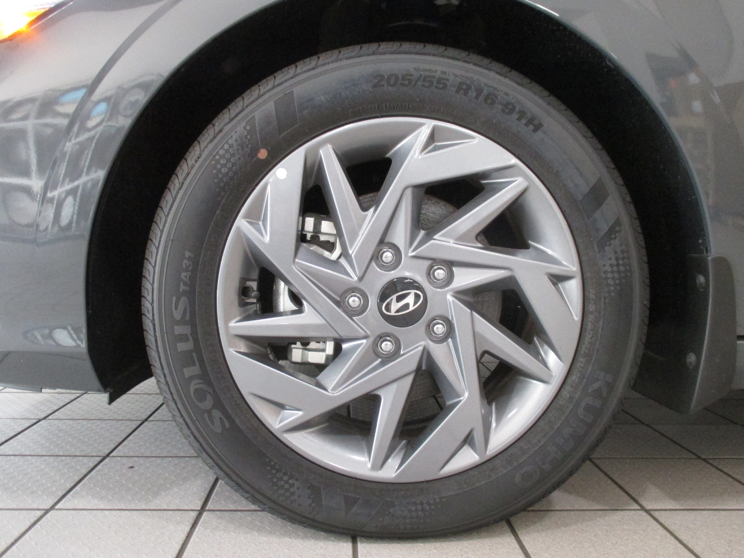 new 2025 Hyundai Elantra Hybrid car, priced at $24,835