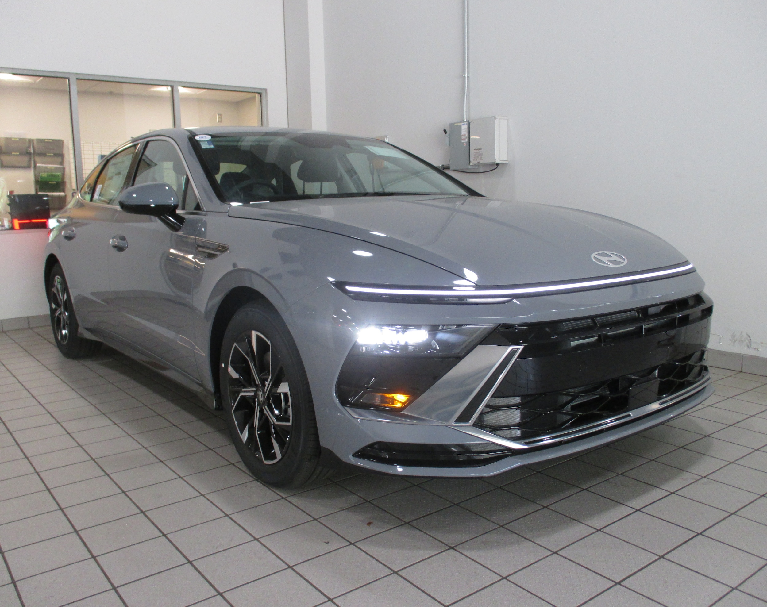 new 2025 Hyundai Sonata car, priced at $29,761