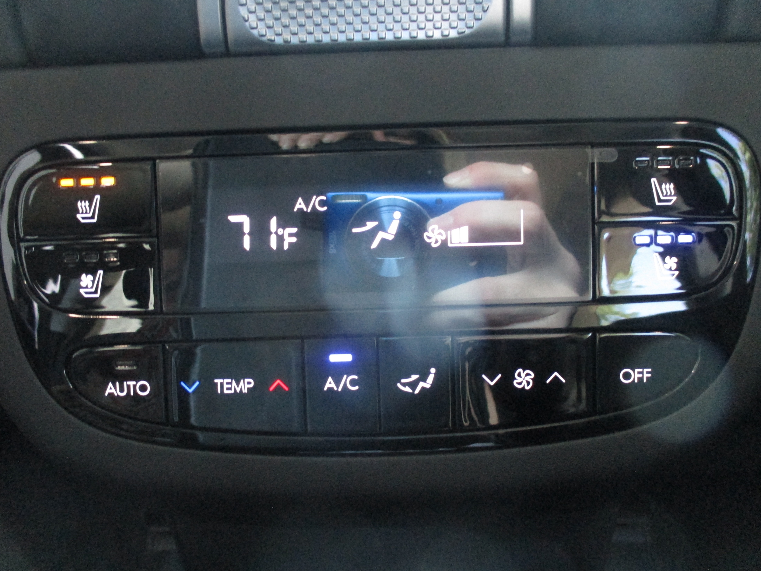 new 2026 Hyundai IONIQ 9 car, priced at $77,230