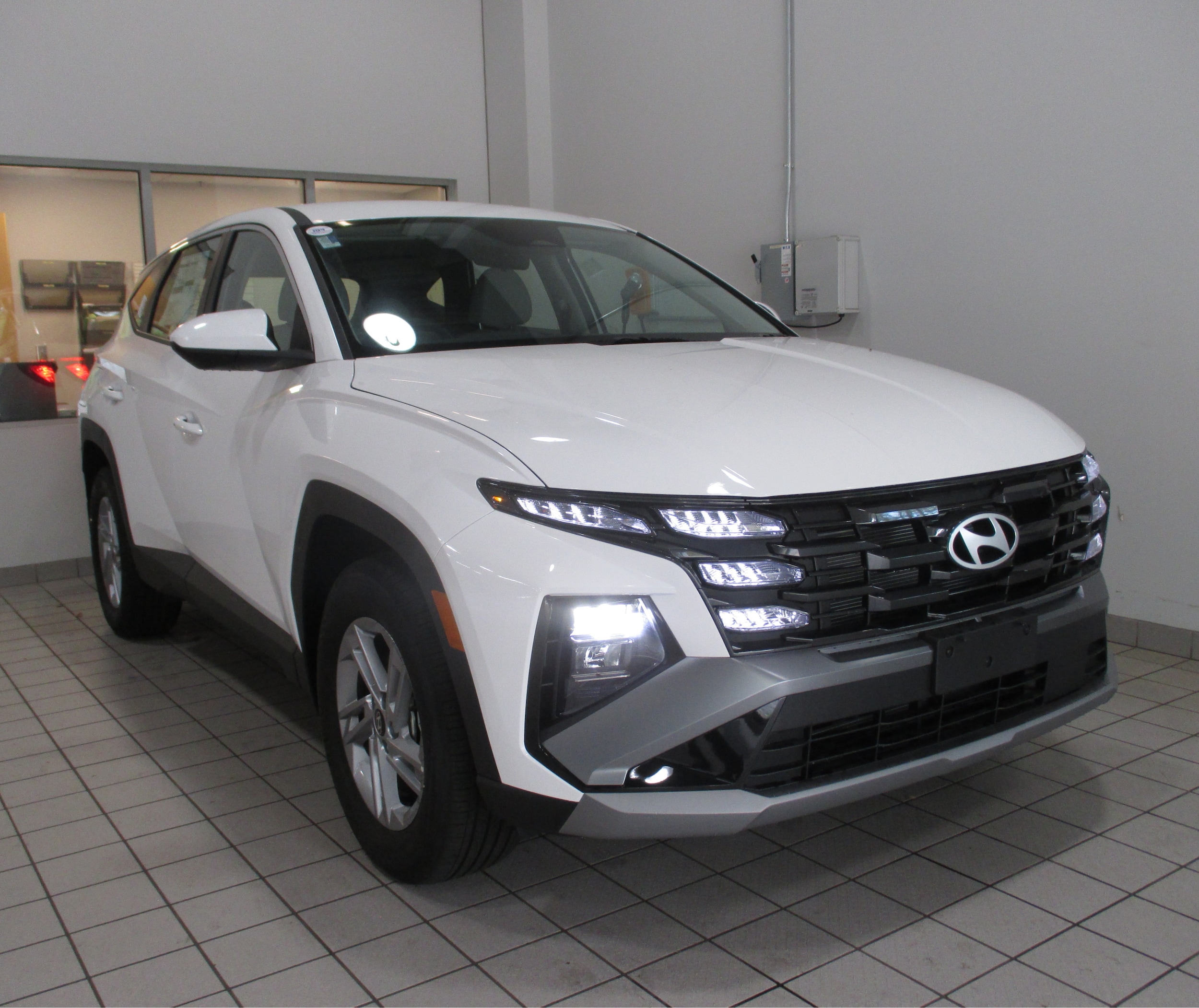 new 2025 Hyundai Tucson car, priced at $31,521