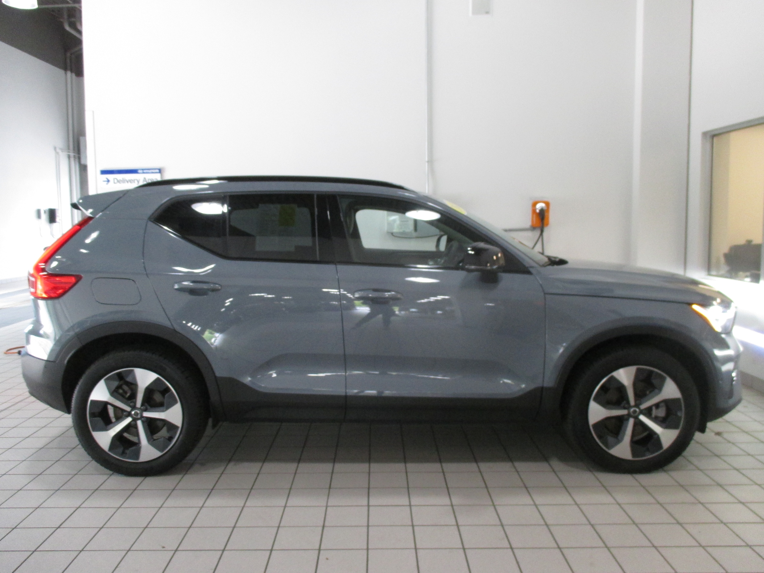 used 2023 Volvo XC40 car, priced at $34,298