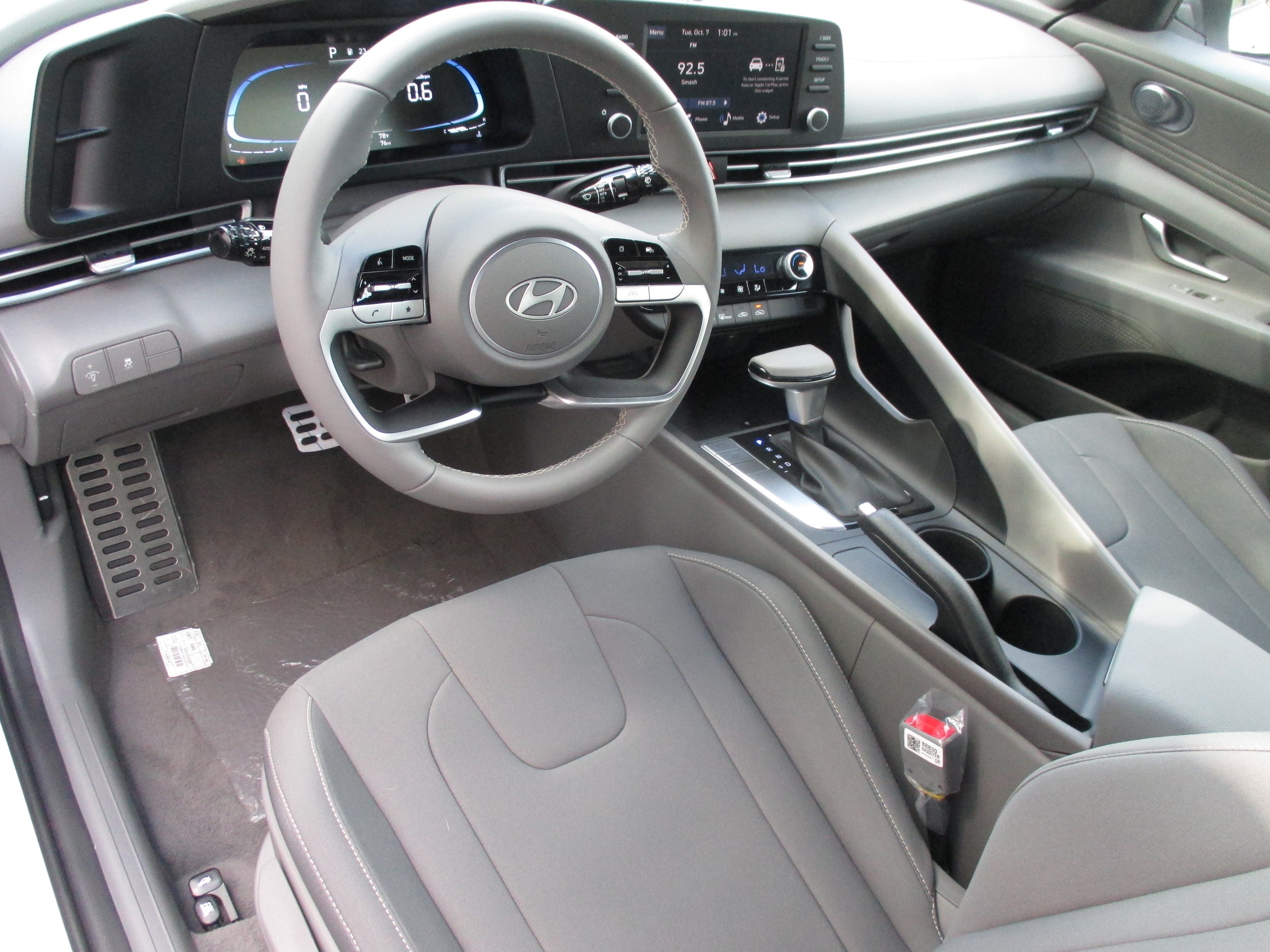 new 2025 Hyundai Elantra car, priced at $24,665