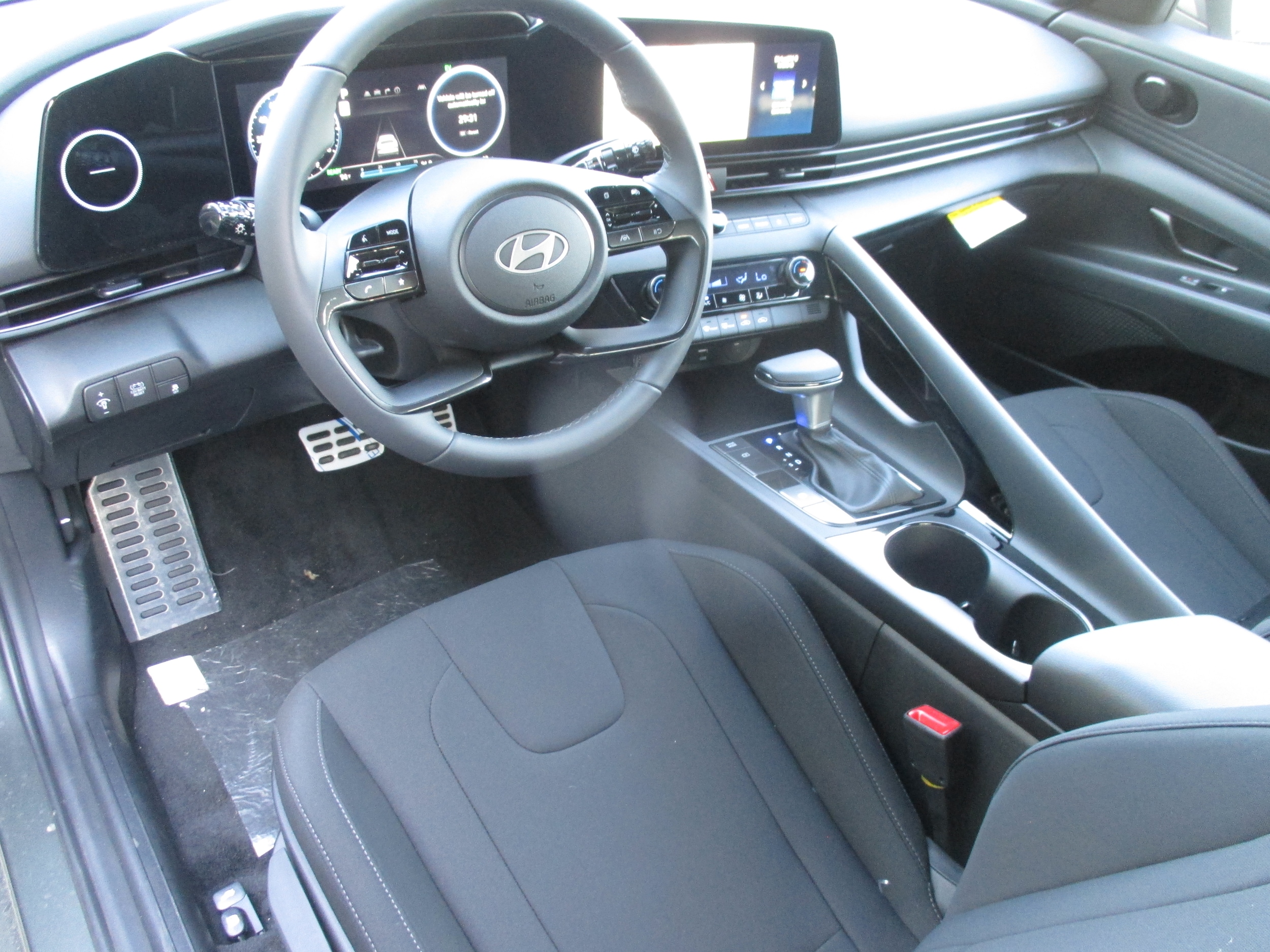 new 2025 Hyundai Elantra Hybrid car, priced at $26,855