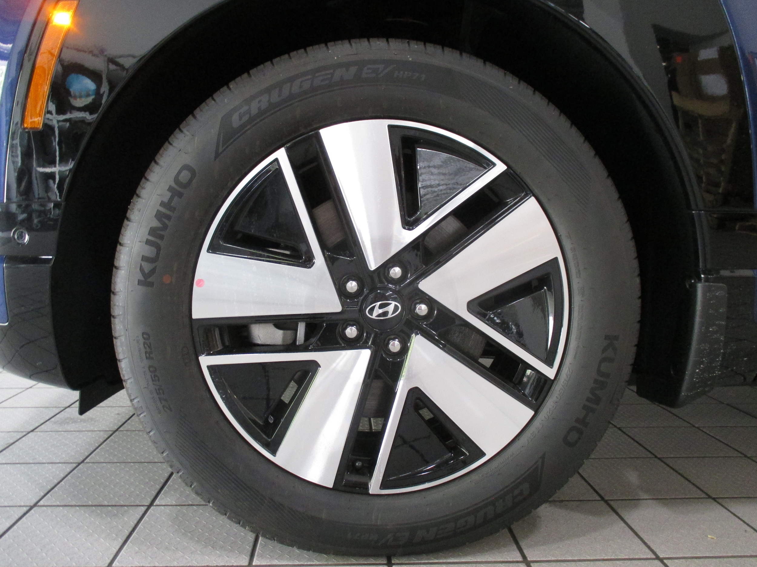 new 2026 Hyundai IONIQ 9 car, priced at $69,325