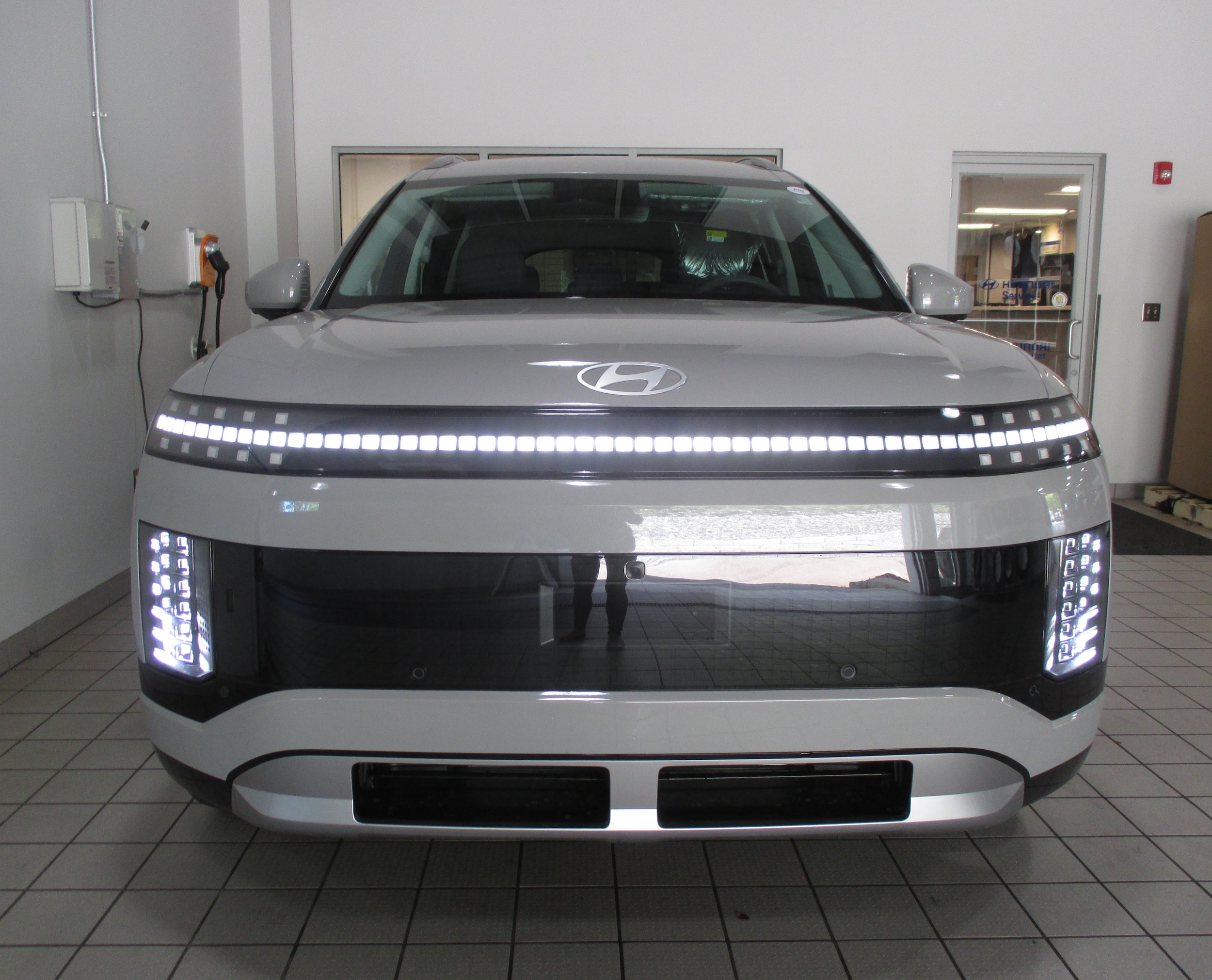 new 2026 Hyundai IONIQ 9 car, priced at $69,790