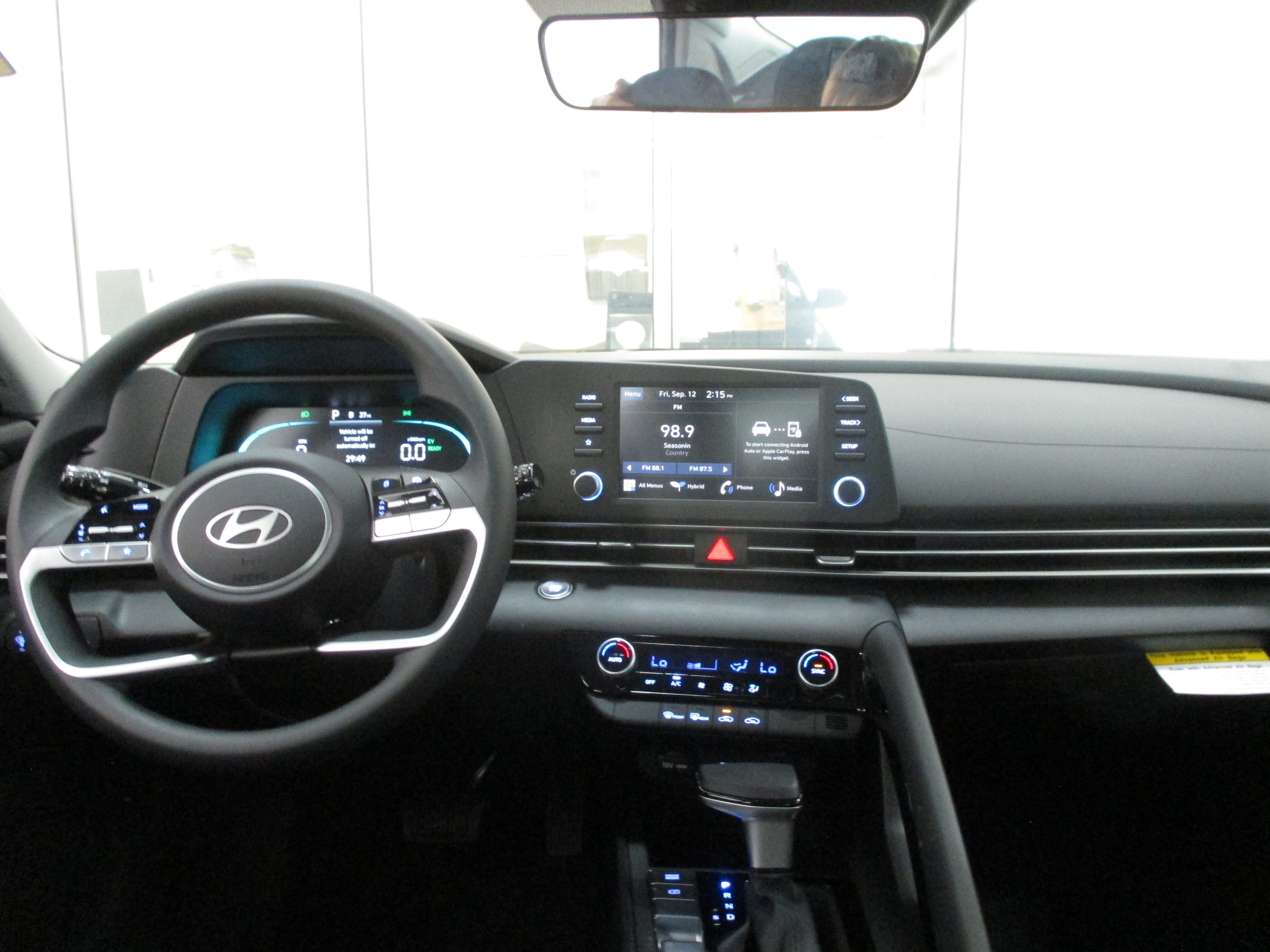 new 2025 Hyundai Elantra Hybrid car, priced at $24,835