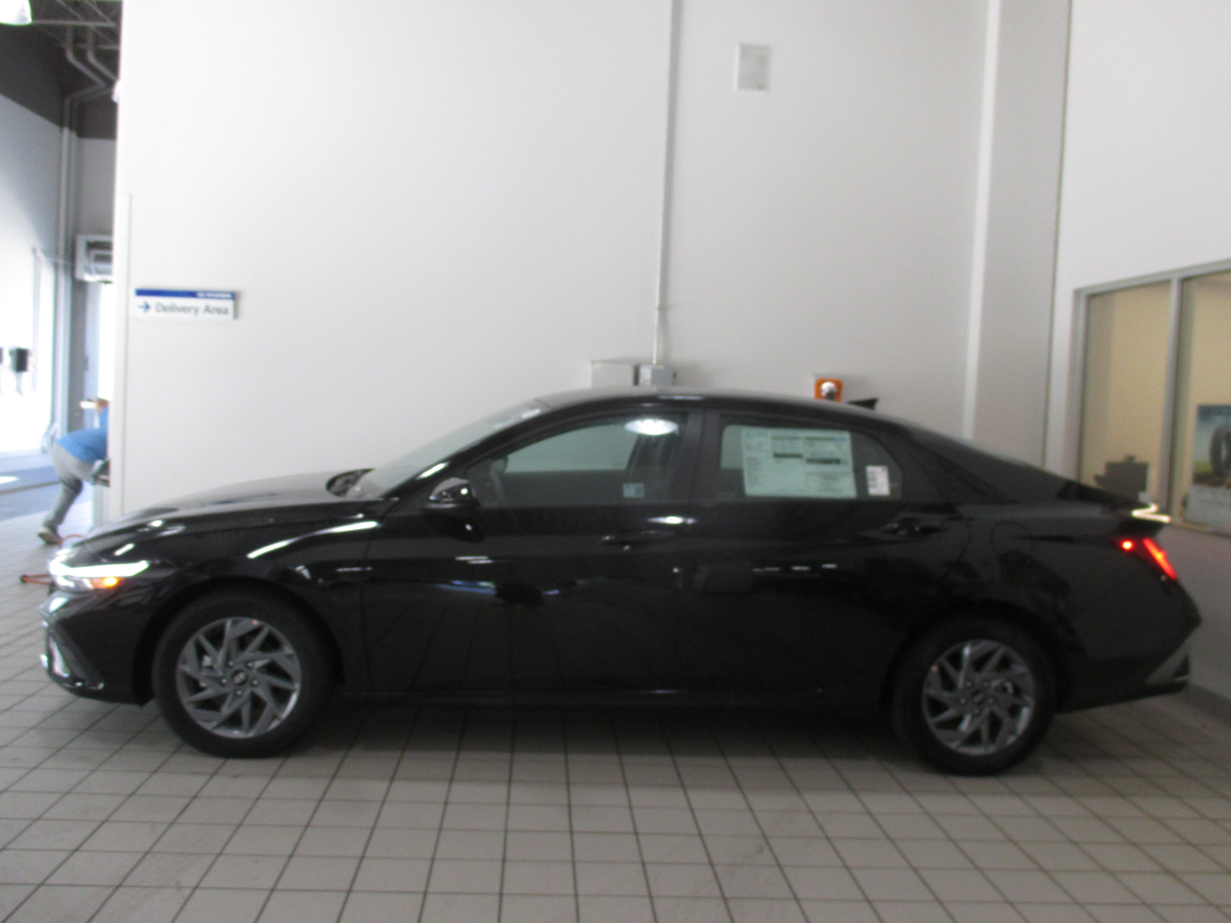 new 2025 Hyundai Elantra Hybrid car, priced at $24,960