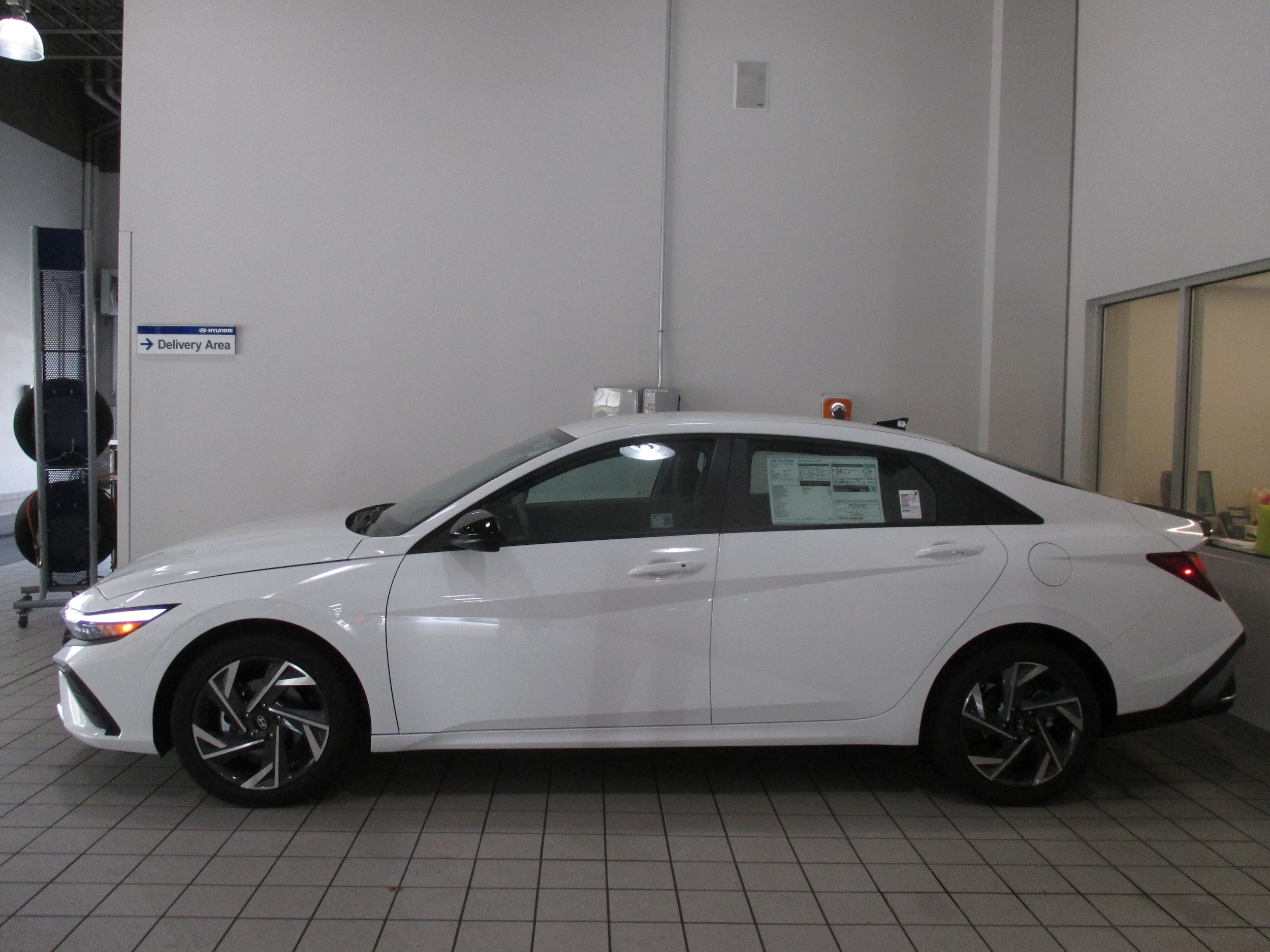 new 2025 Hyundai Elantra car, priced at $24,665