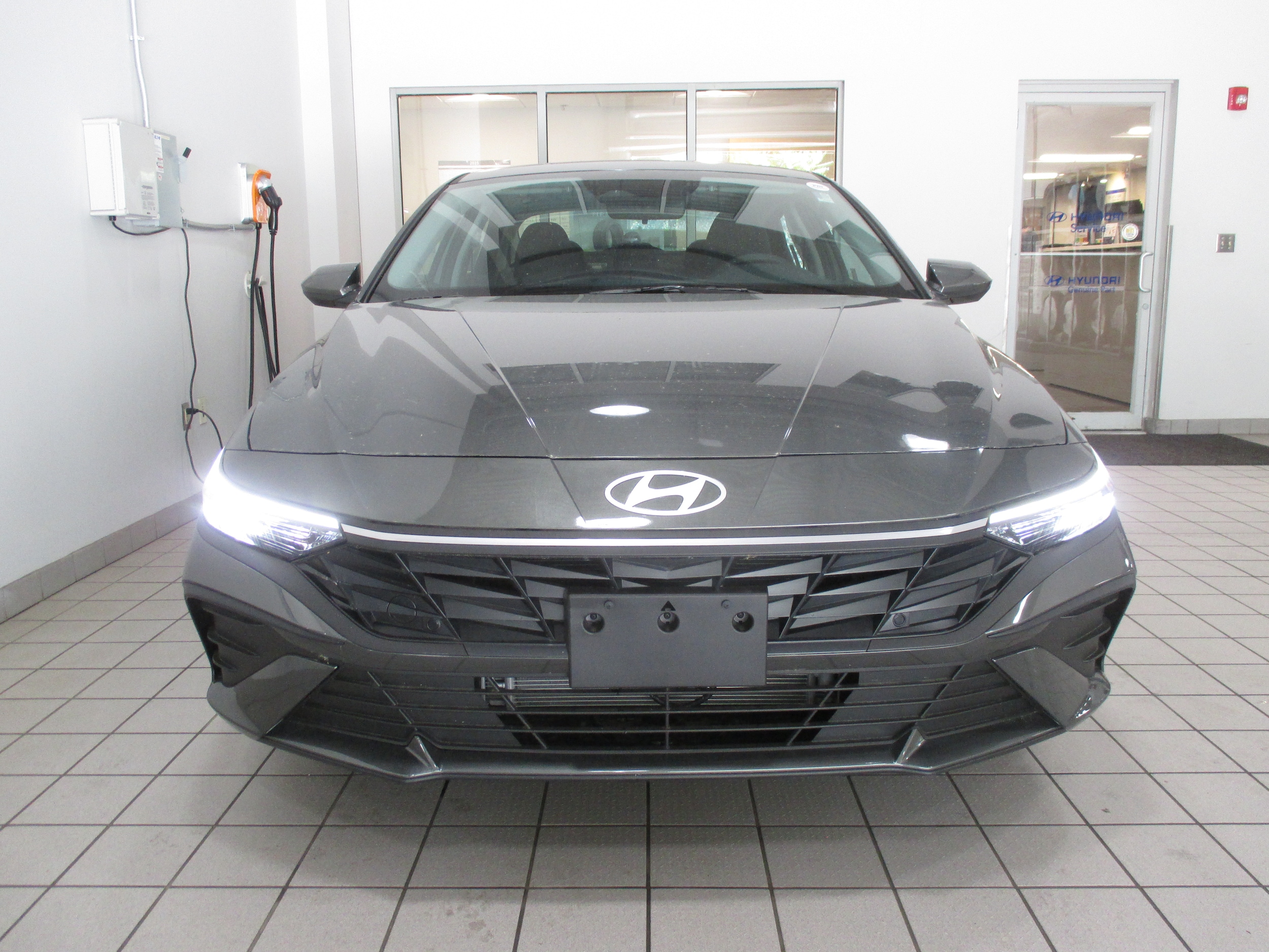 new 2025 Hyundai Elantra Hybrid car, priced at $24,835