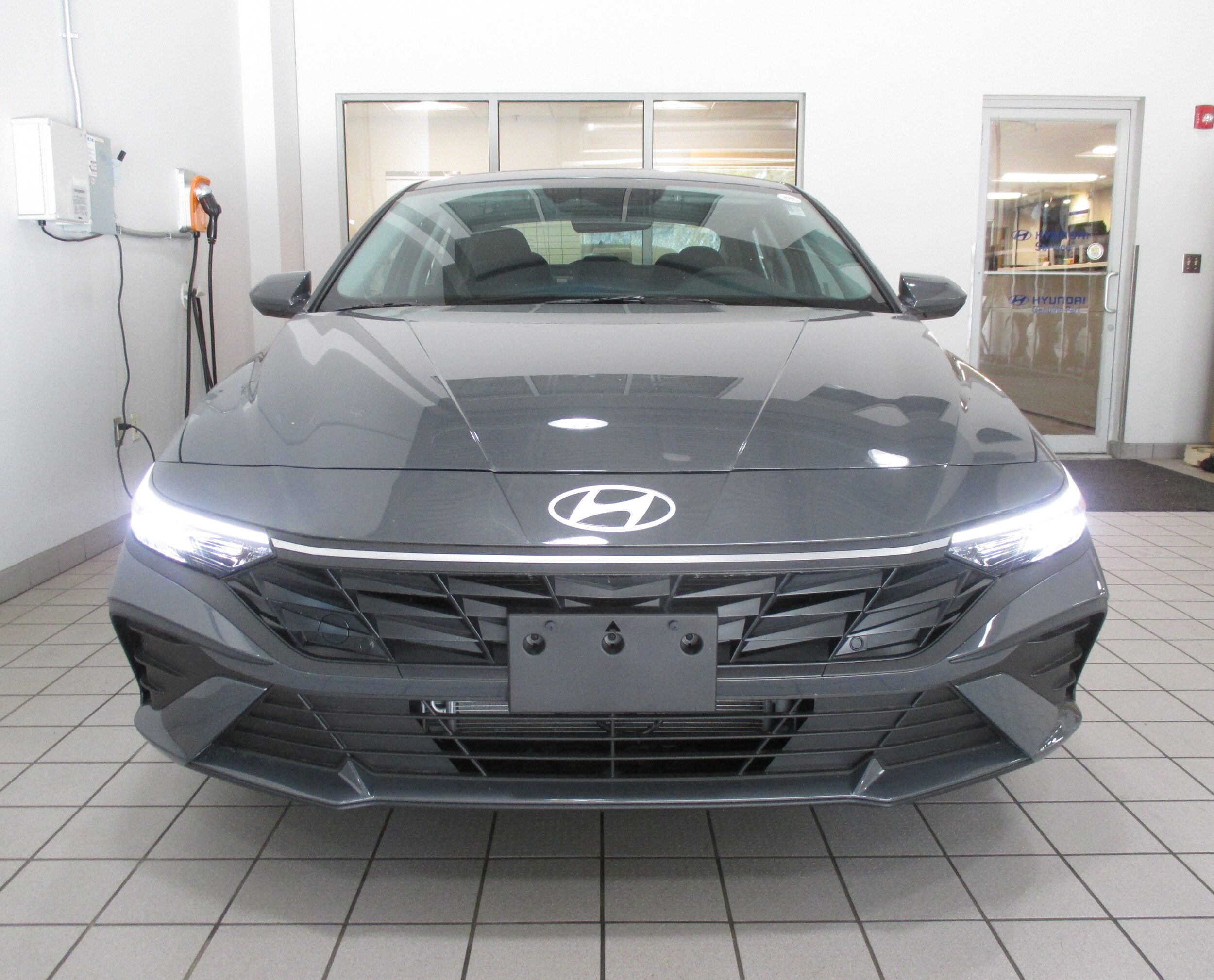 new 2025 Hyundai Elantra Hybrid car, priced at $24,835