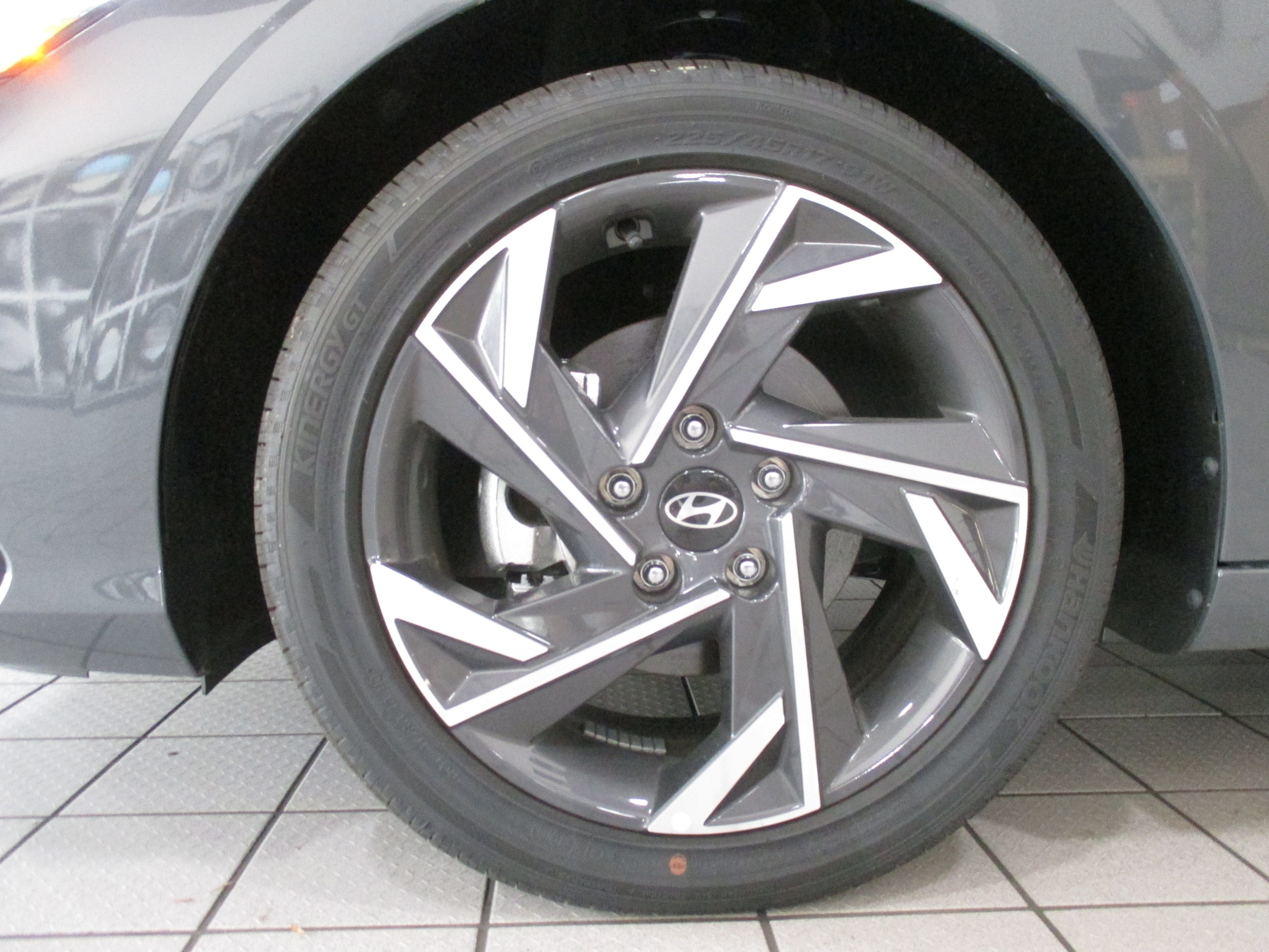 new 2025 Hyundai Elantra car, priced at $26,540