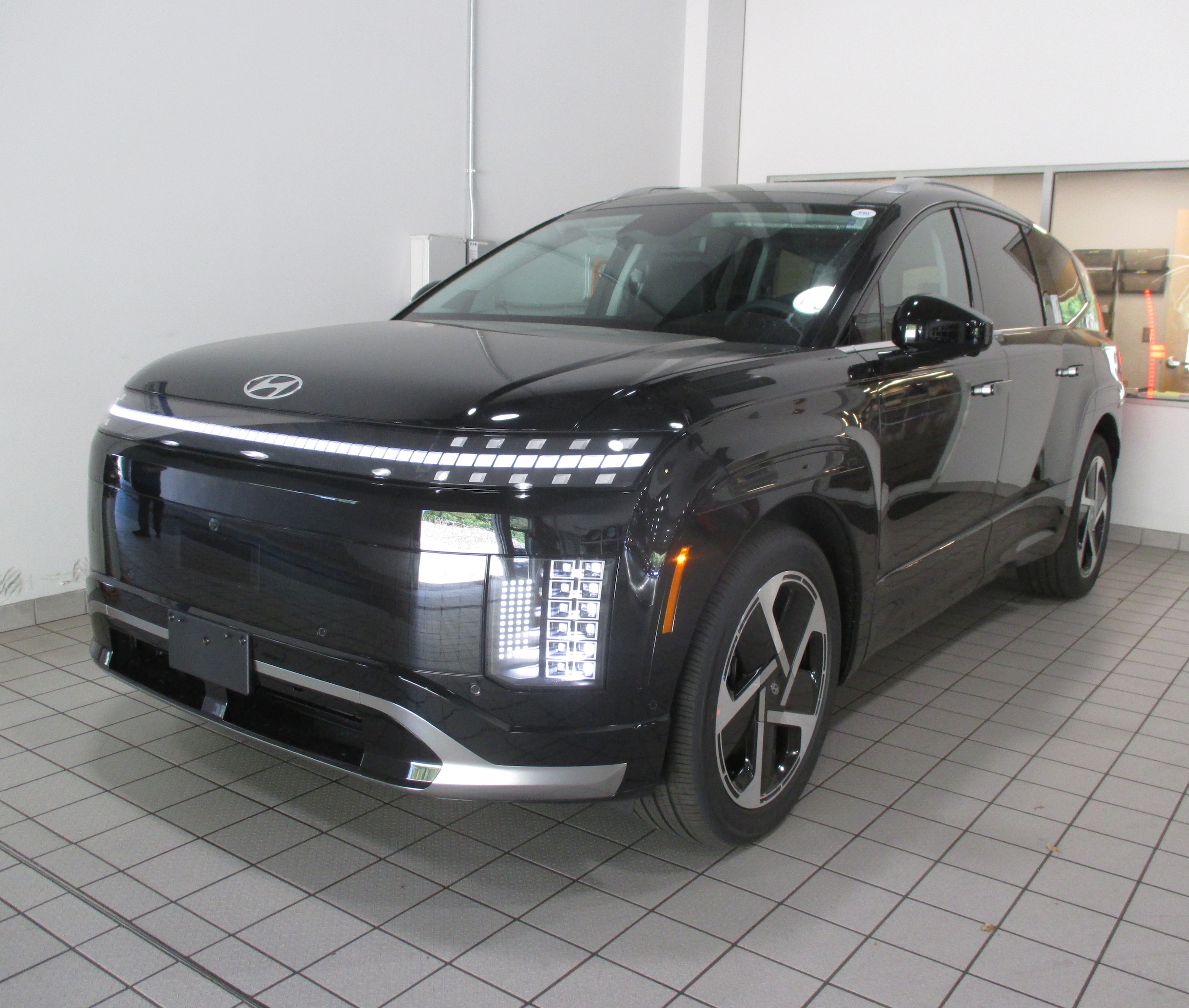 new 2026 Hyundai IONIQ 9 car, priced at $77,230