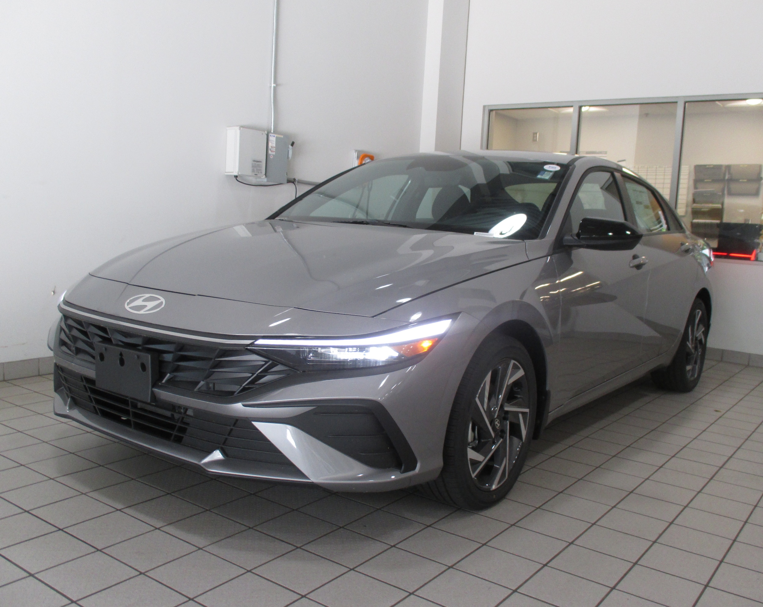 new 2025 Hyundai Elantra Hybrid car, priced at $26,810