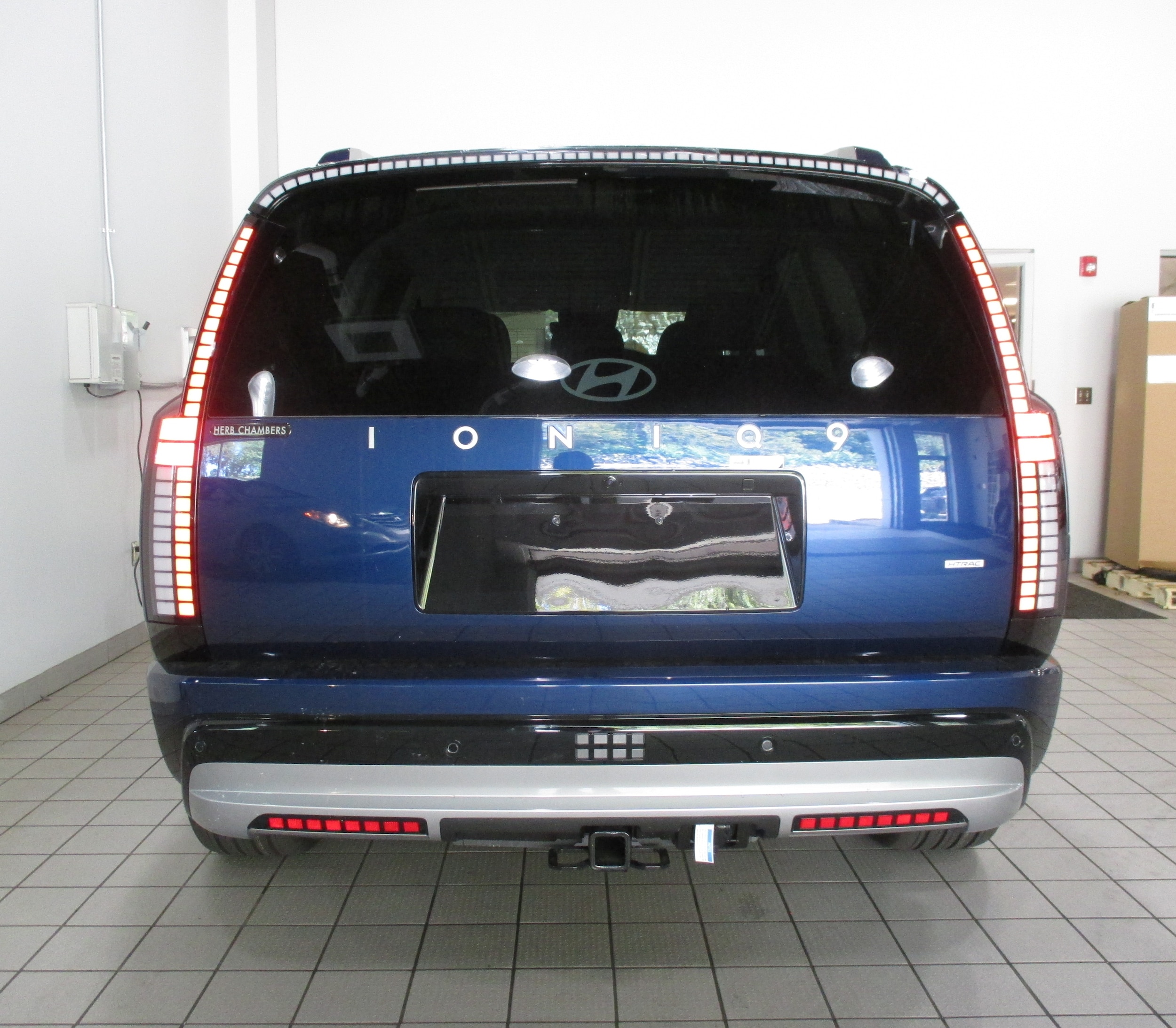 new 2026 Hyundai IONIQ 9 car, priced at $69,325