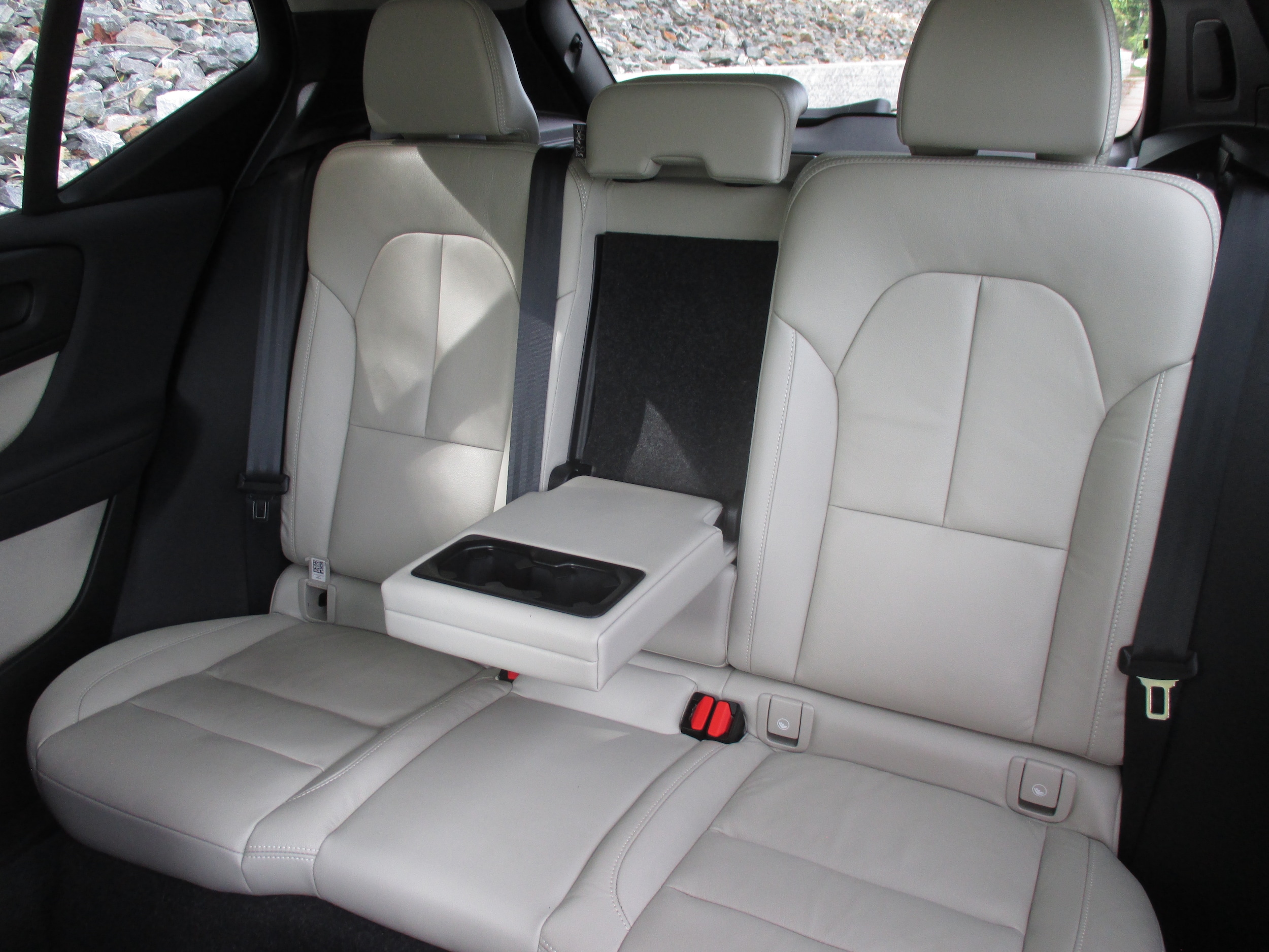 used 2023 Volvo XC40 car, priced at $34,298