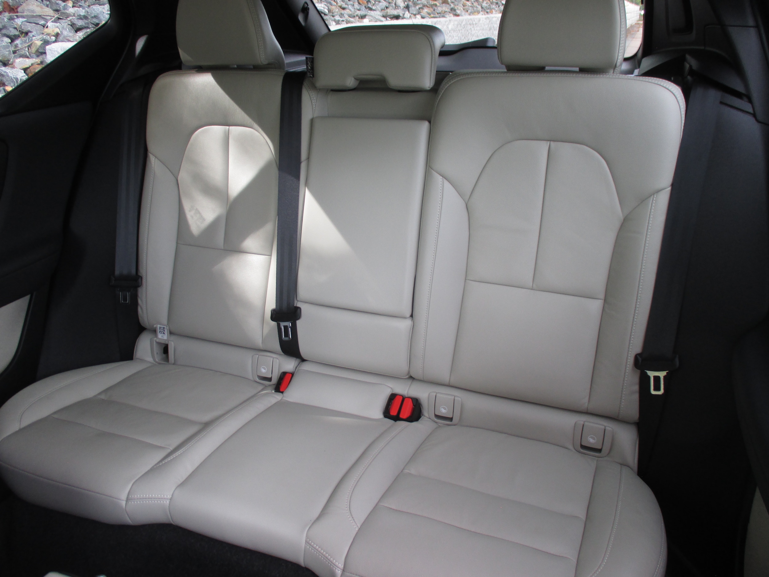 used 2023 Volvo XC40 car, priced at $34,298