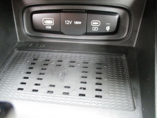 used 2024 Hyundai Venue car, priced at $21,797