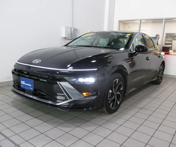 used 2024 Hyundai Sonata car, priced at $28,097
