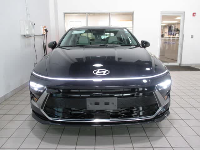 used 2024 Hyundai Sonata car, priced at $28,097