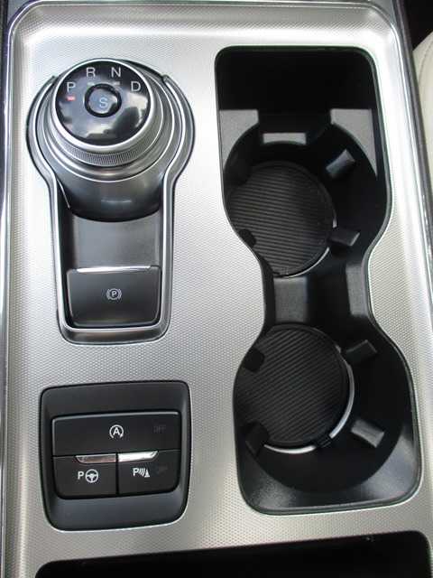used 2022 Ford Edge car, priced at $30,698