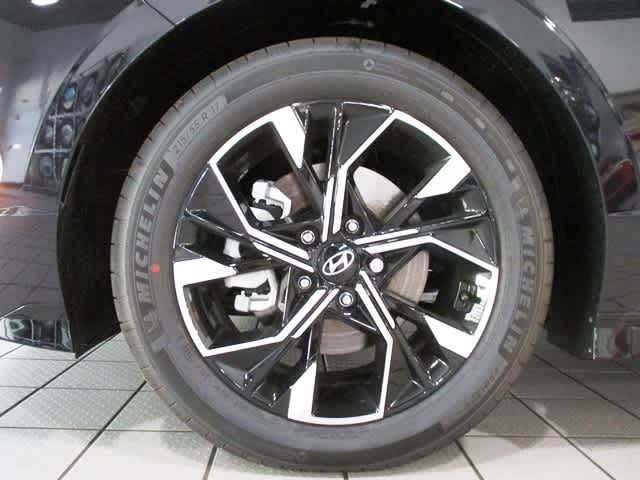 used 2024 Hyundai Sonata car, priced at $28,097