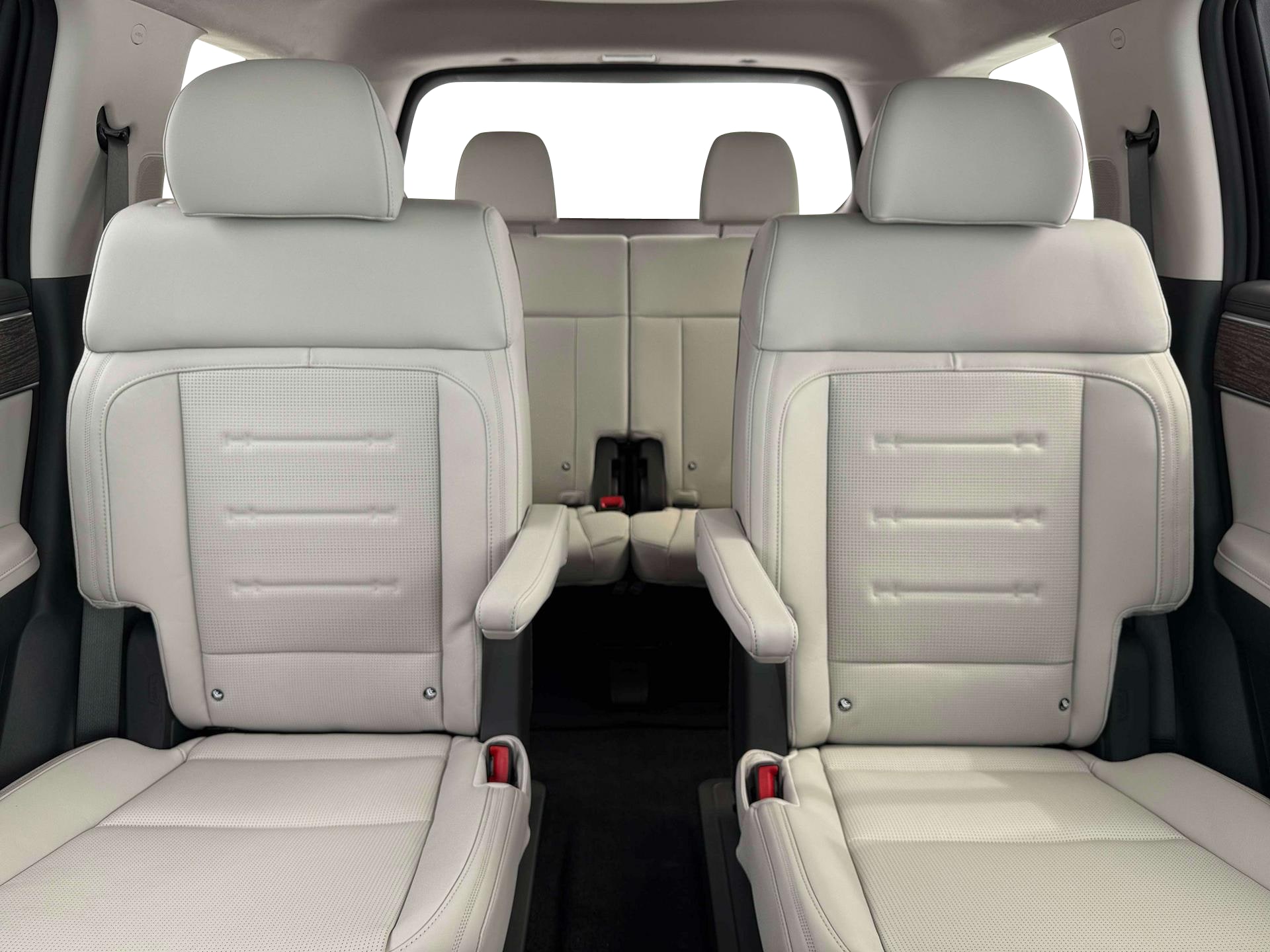 new 2026 Hyundai Santa Fe HEV car, priced at $52,810