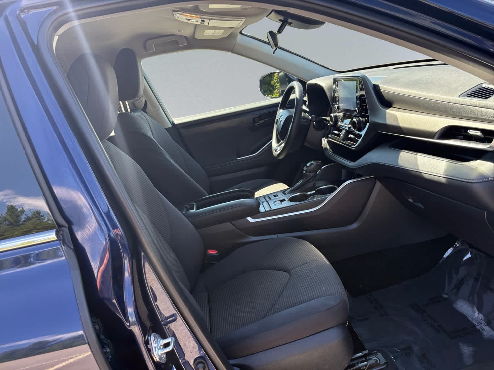 used 2021 Toyota Highlander car, priced at $29,998