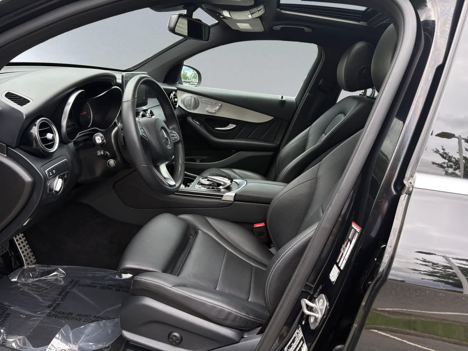used 2019 Mercedes-Benz GLC 300 car, priced at $25,798