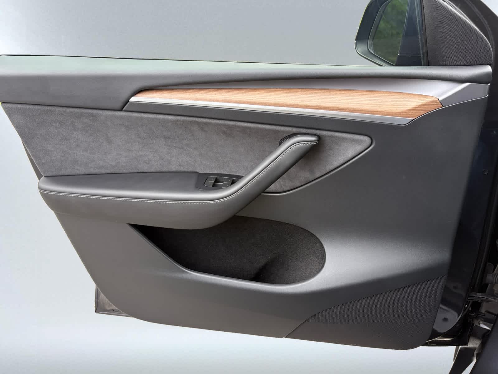 used 2024 Tesla Model Y car, priced at $32,498