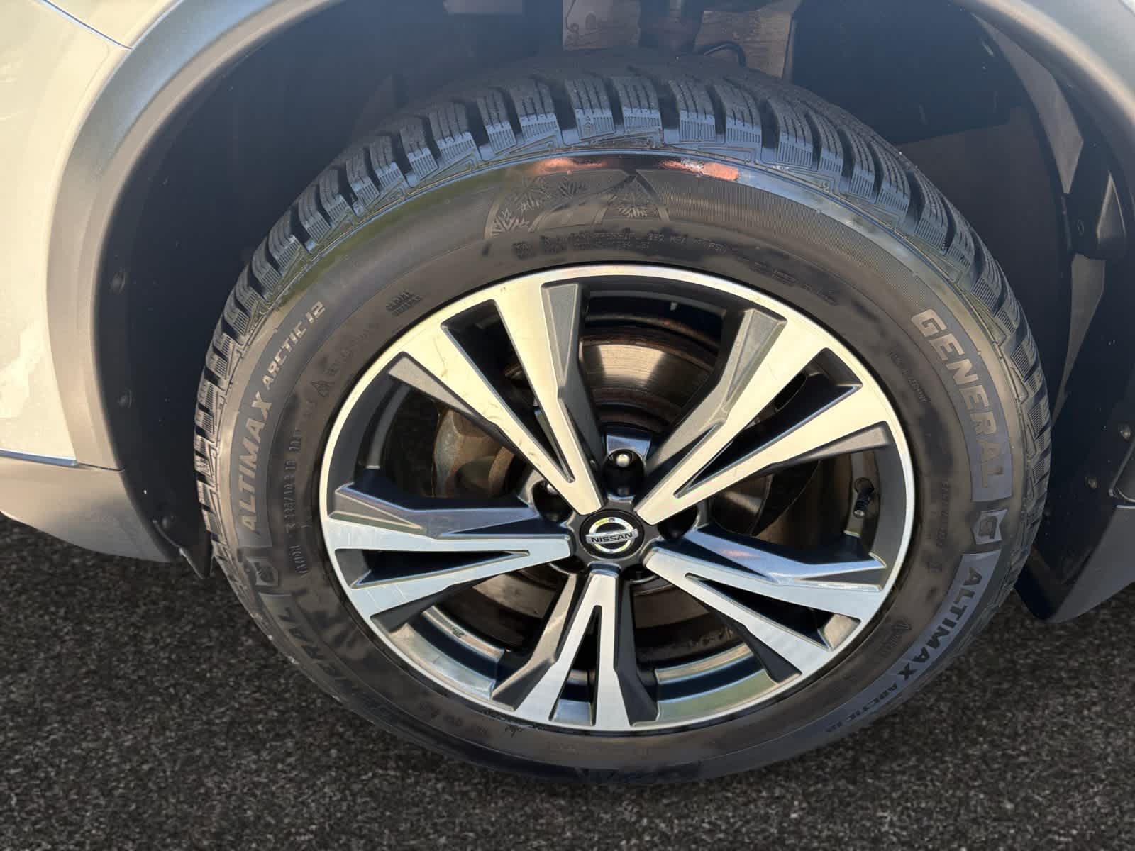 used 2020 Nissan Rogue car, priced at $15,998