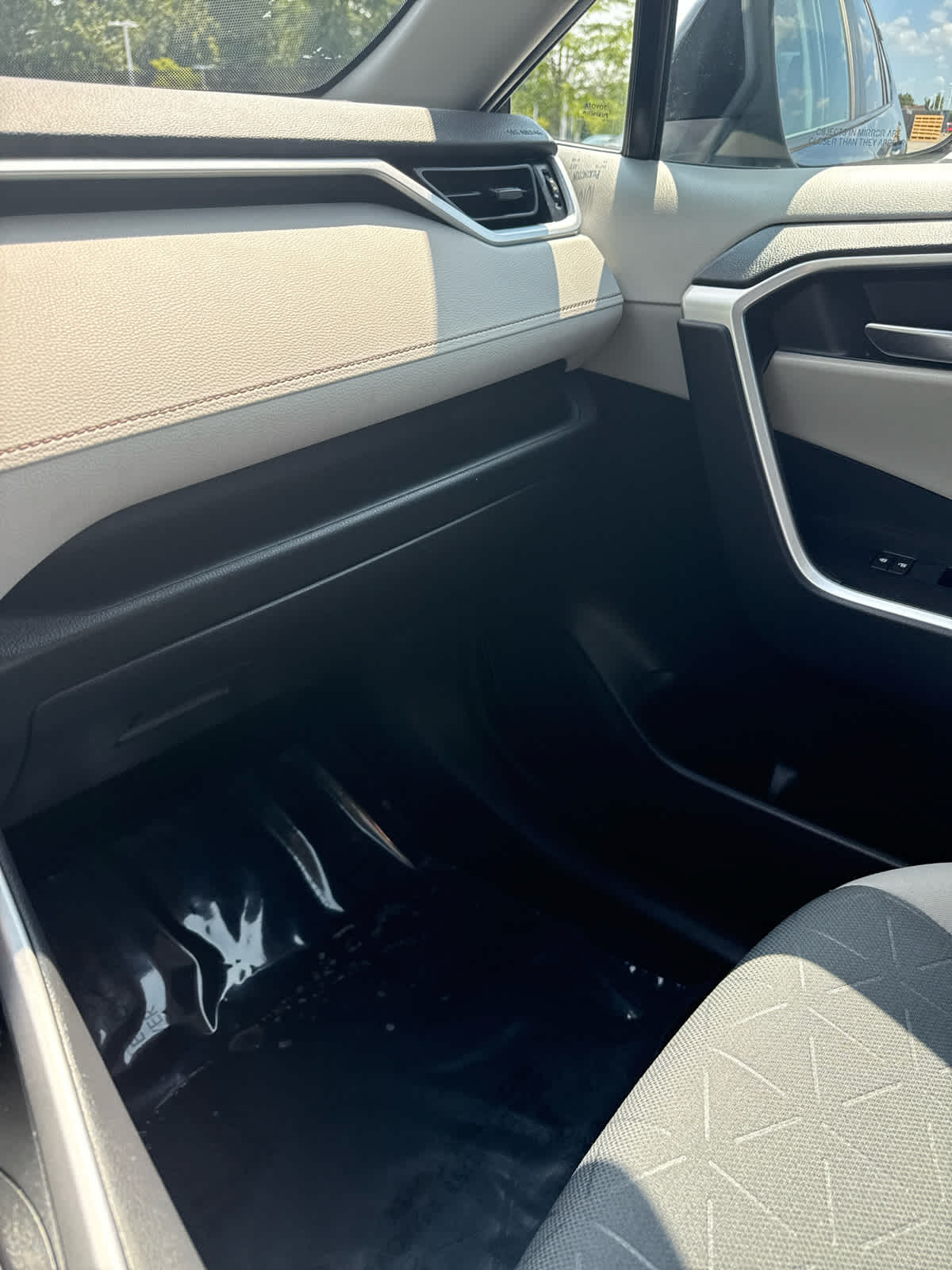 used 2019 Toyota RAV4 car, priced at $25,998