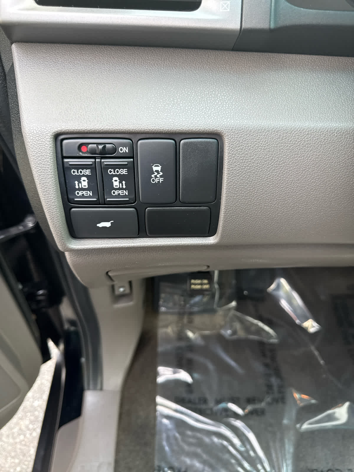 used 2012 Honda Odyssey car, priced at $10,000