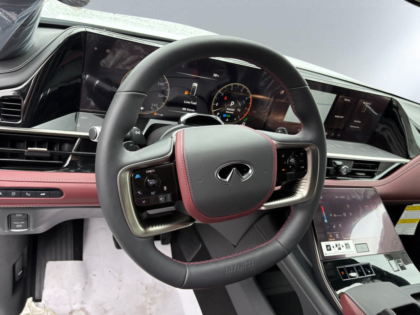 new 2025 INFINITI QX80 car, priced at $101,105