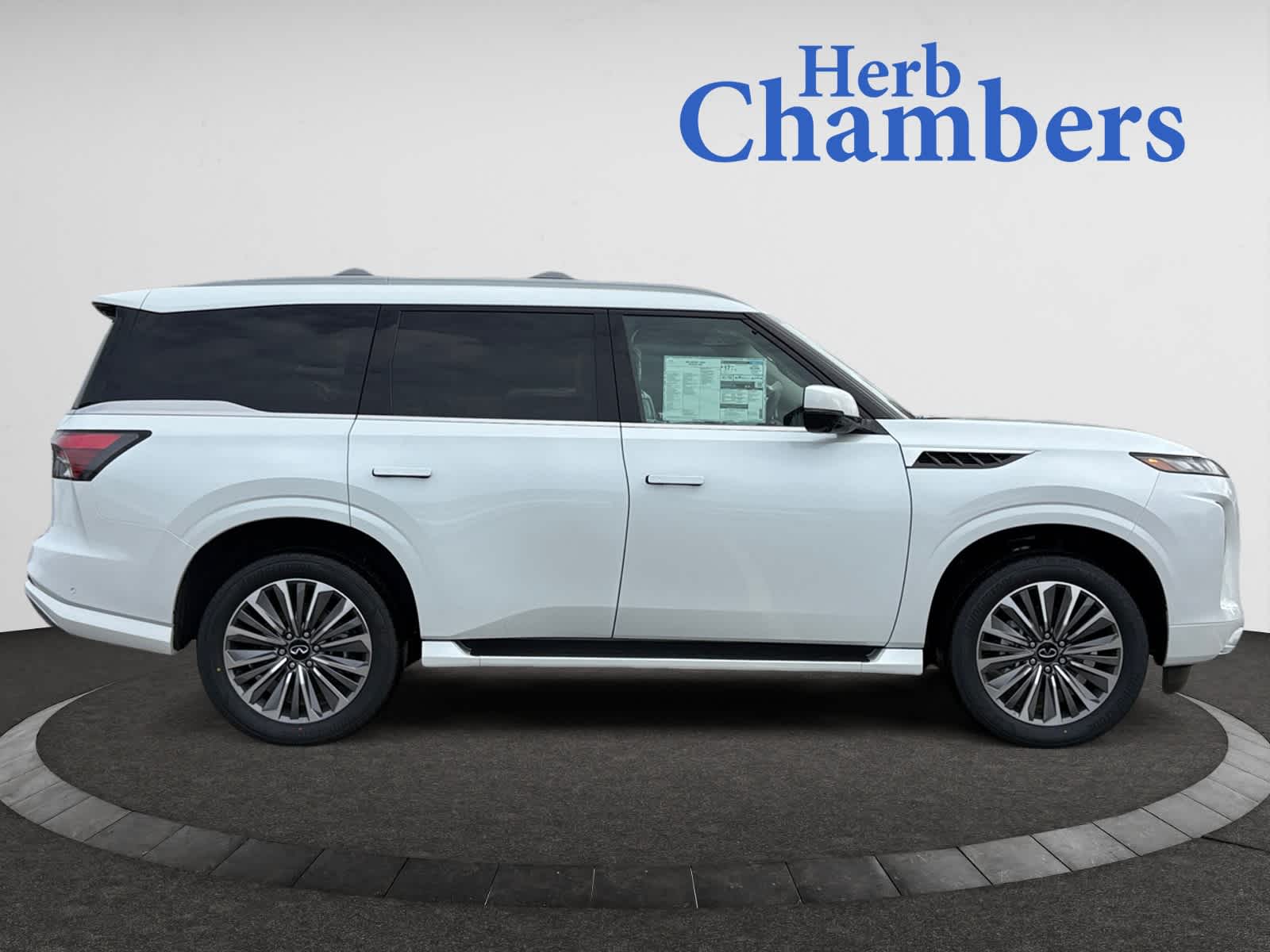 new 2025 INFINITI QX80 car, priced at $91,745